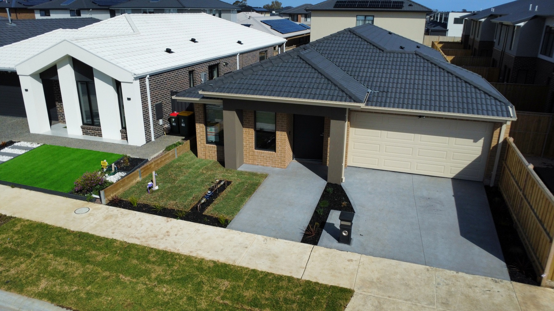 SDA HPS 2 Bedroom House plus OOA Clyde North, Vic  192 — Home image 2