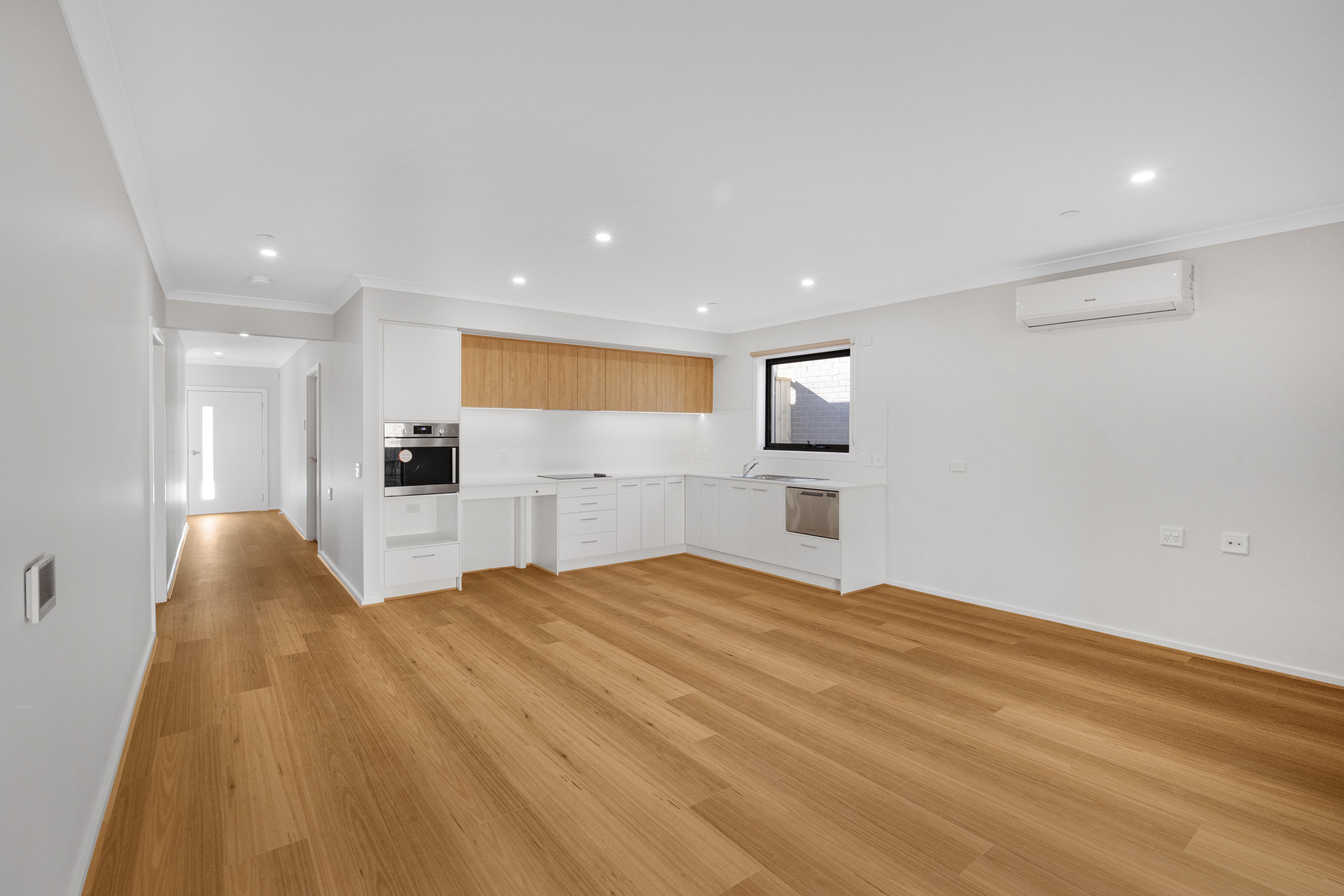 Dream 2+OOA HPS SDA Home in Lynbrook – Convenience & Lifestyle All in One — Home image 7