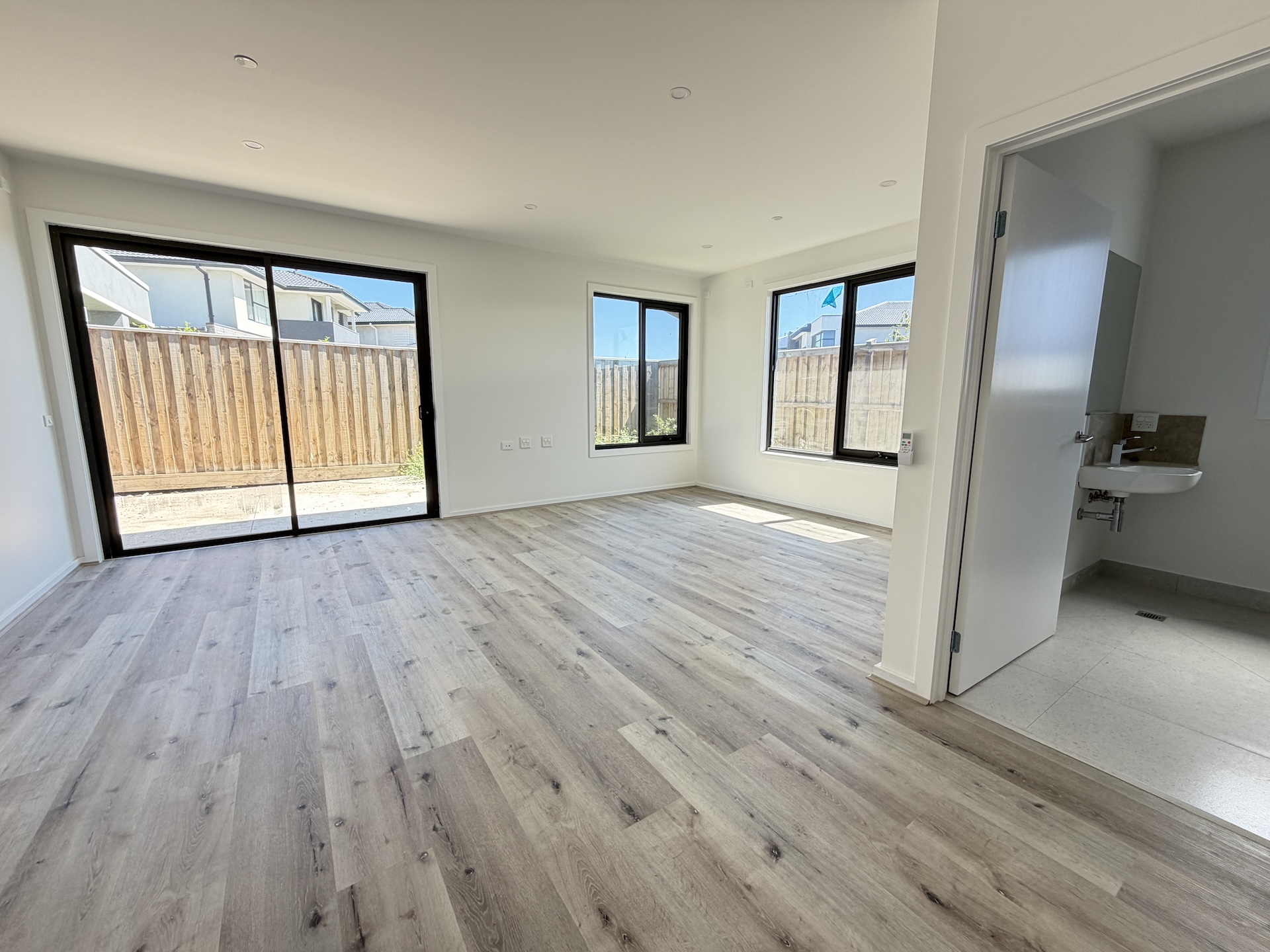 Light-Filled & Flexible Living — 2+OOA HPS SDA Home in Wollert — Home image 5