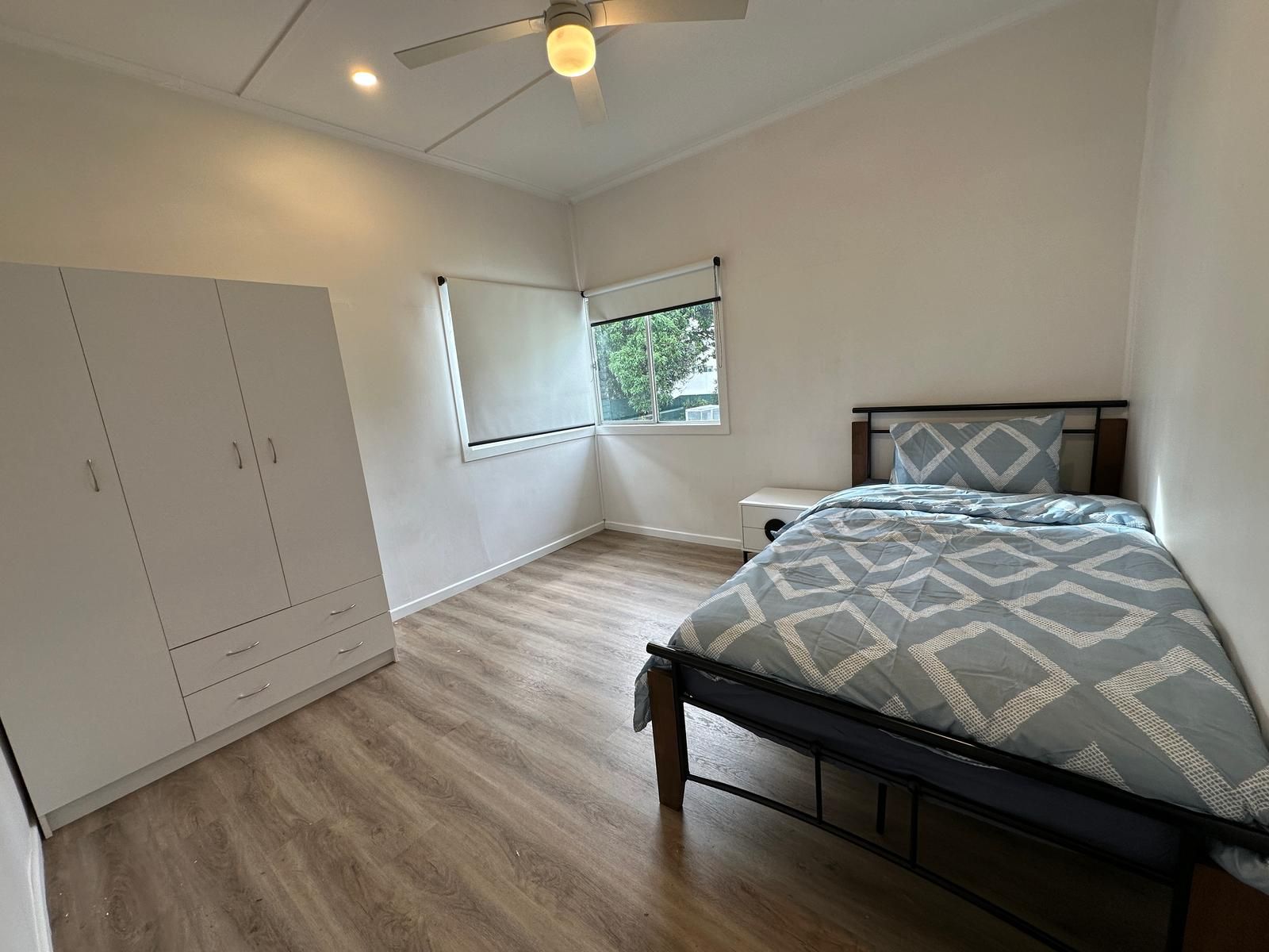 4 Bedrooms + separate living areas + OOA — Home image 5