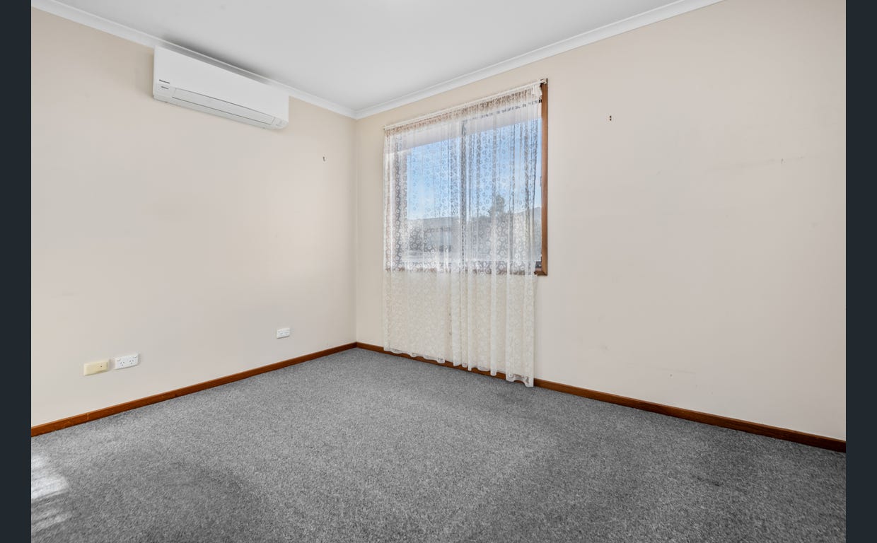 New House in Kangaroo Flat, VIC — Home image 4