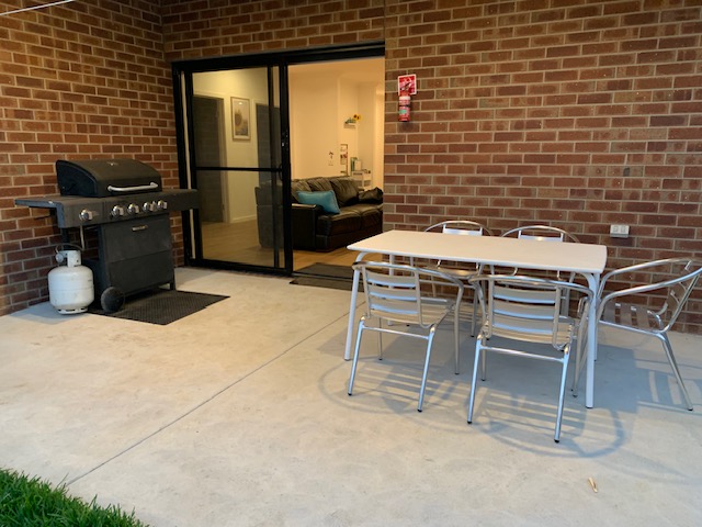 Amazing home with two great housemates, MTA Considered — Home image 3