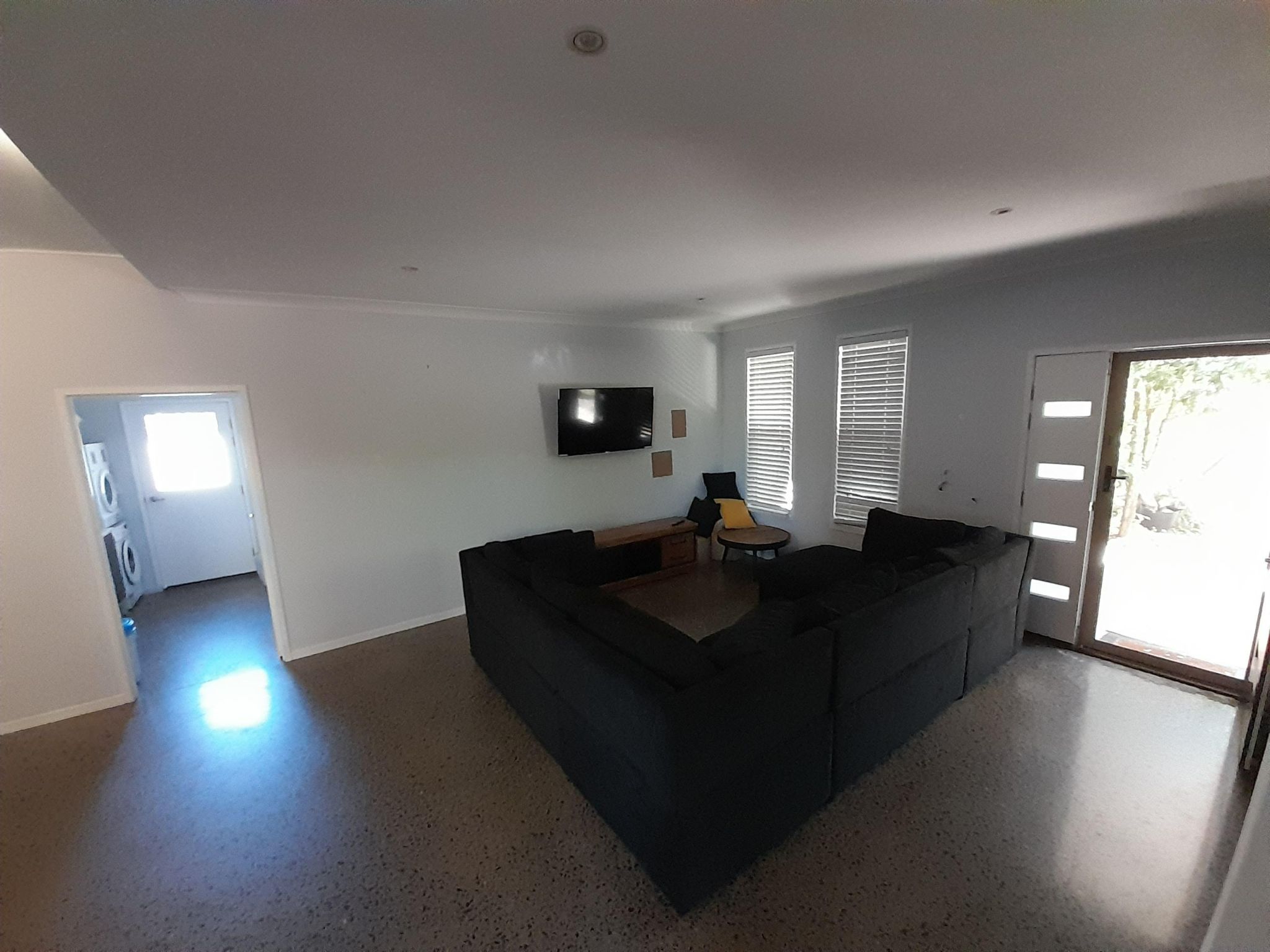 Lake House, Caboolture — Home image 4