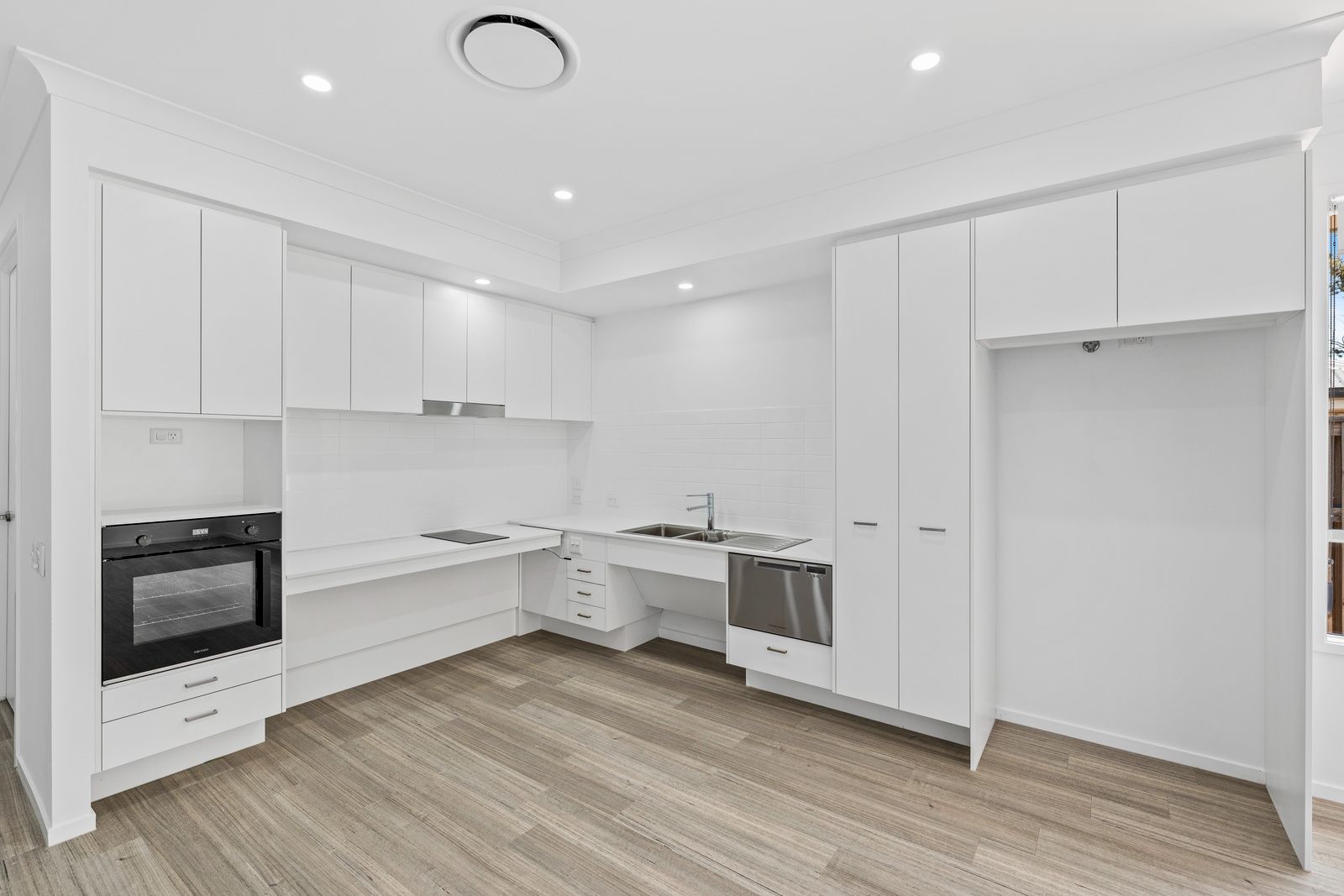 3 Resident High Physical Support House - Available Now — Home image 9