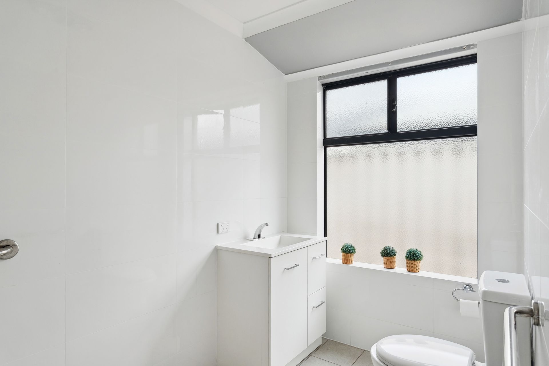 Lovely Shoalwater SIL — Home image 3