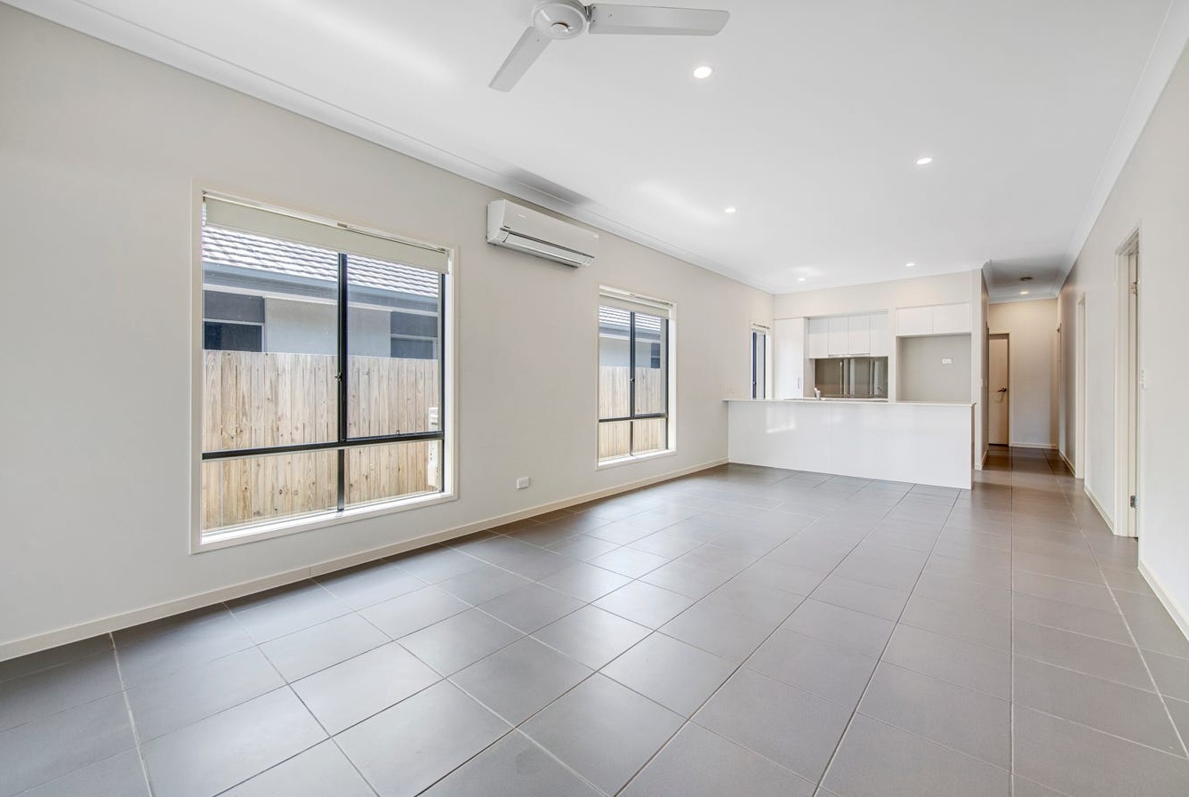 SIL - Pimpama on the Gold Coast — Home image 3