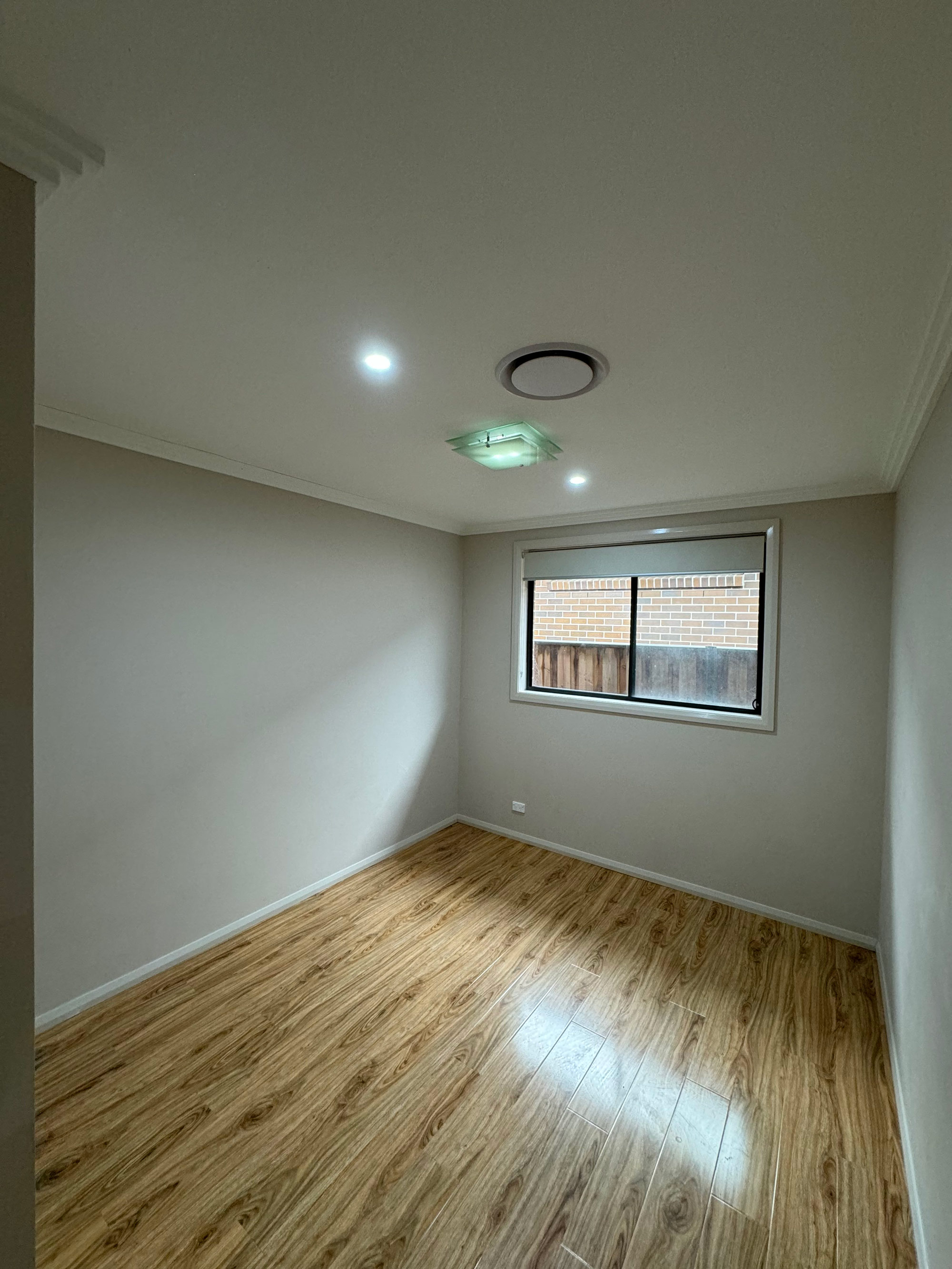 The Ponds / Kellyville - 4 Bed 3 Bath - NEW SIL Home — Home image 6