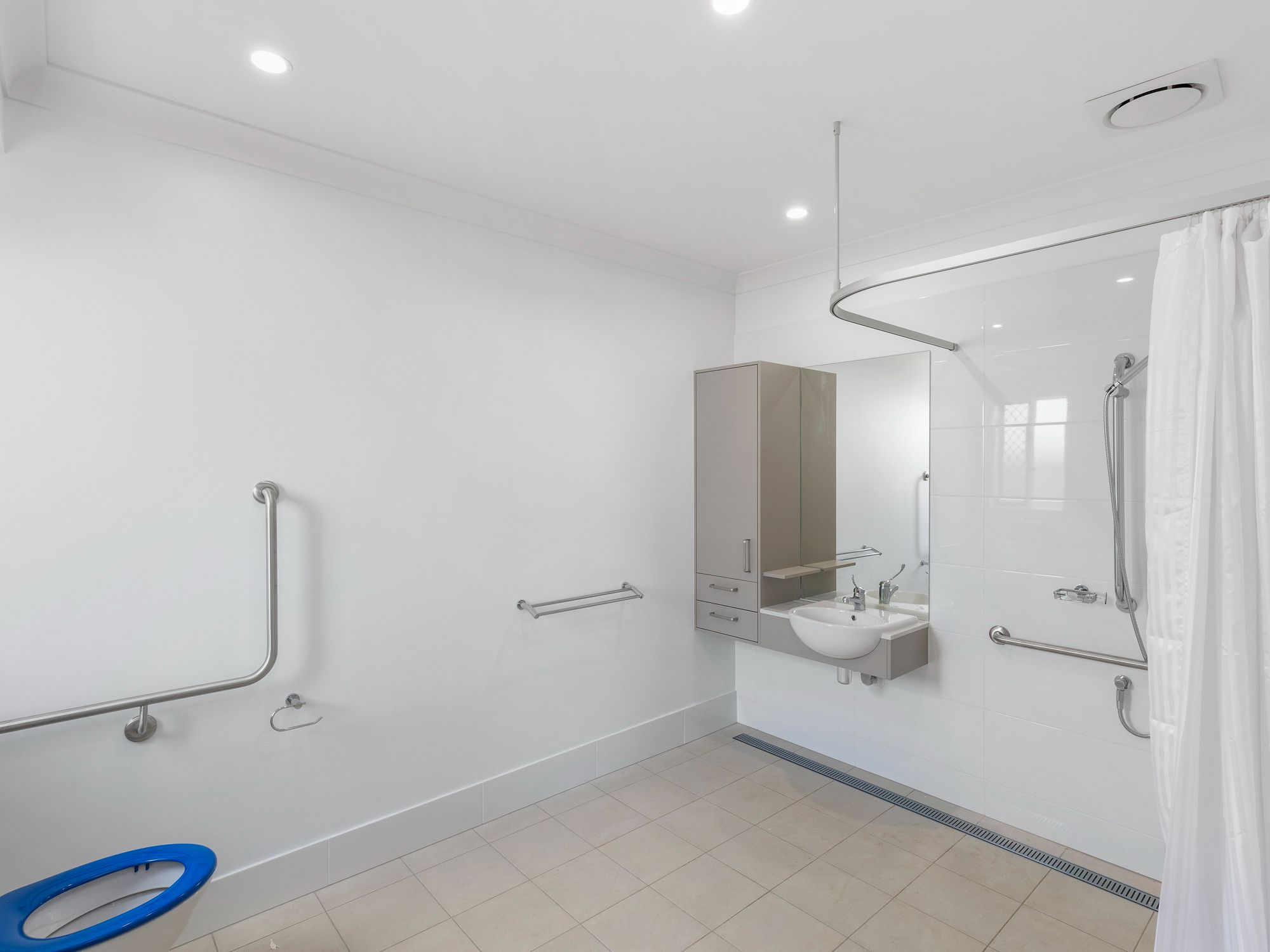 3-resident High Physical Support home in Collingwood Park 2 x Vacancies — Home image 5