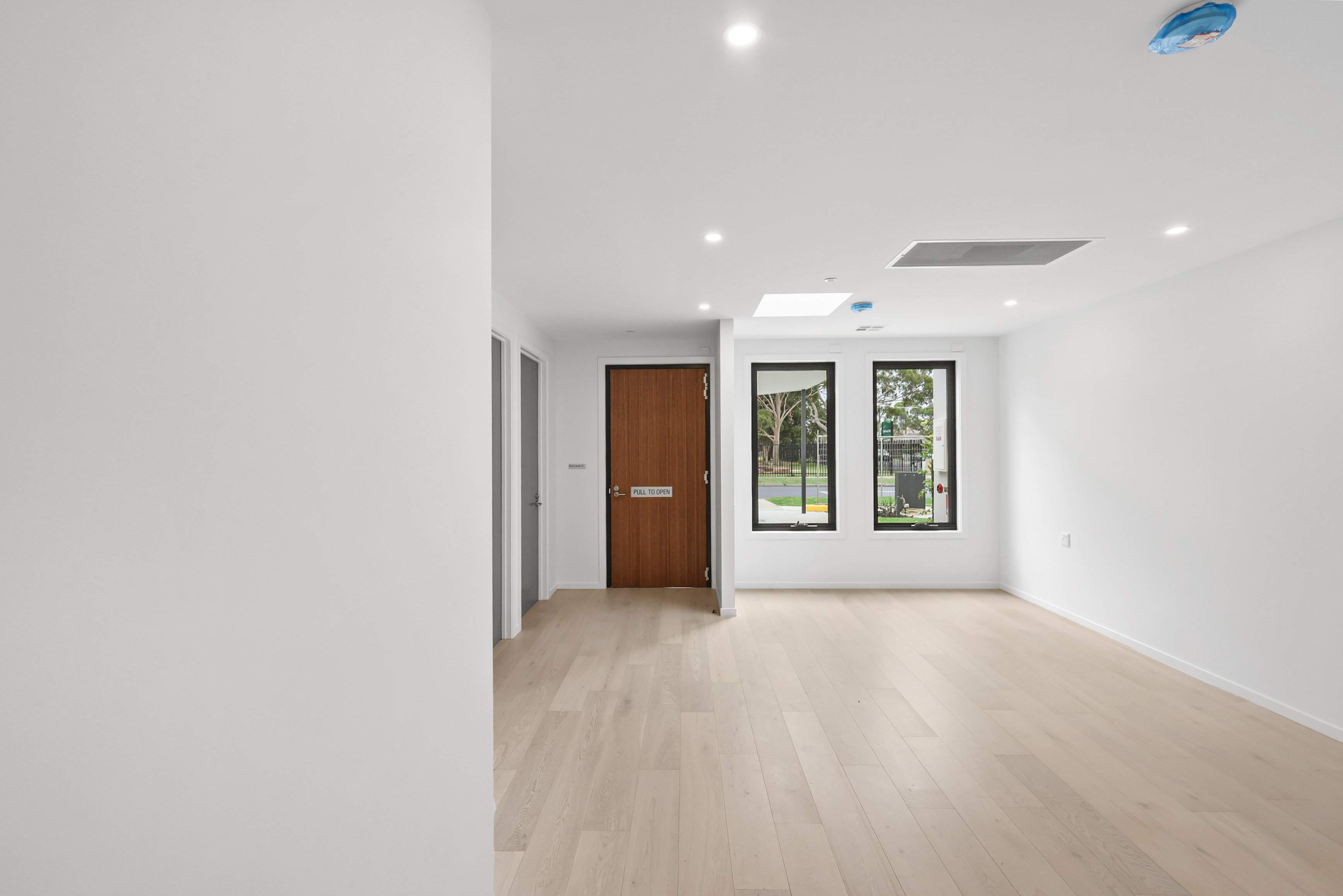 Luxury HPS Living in Cranbourne — Home image 3