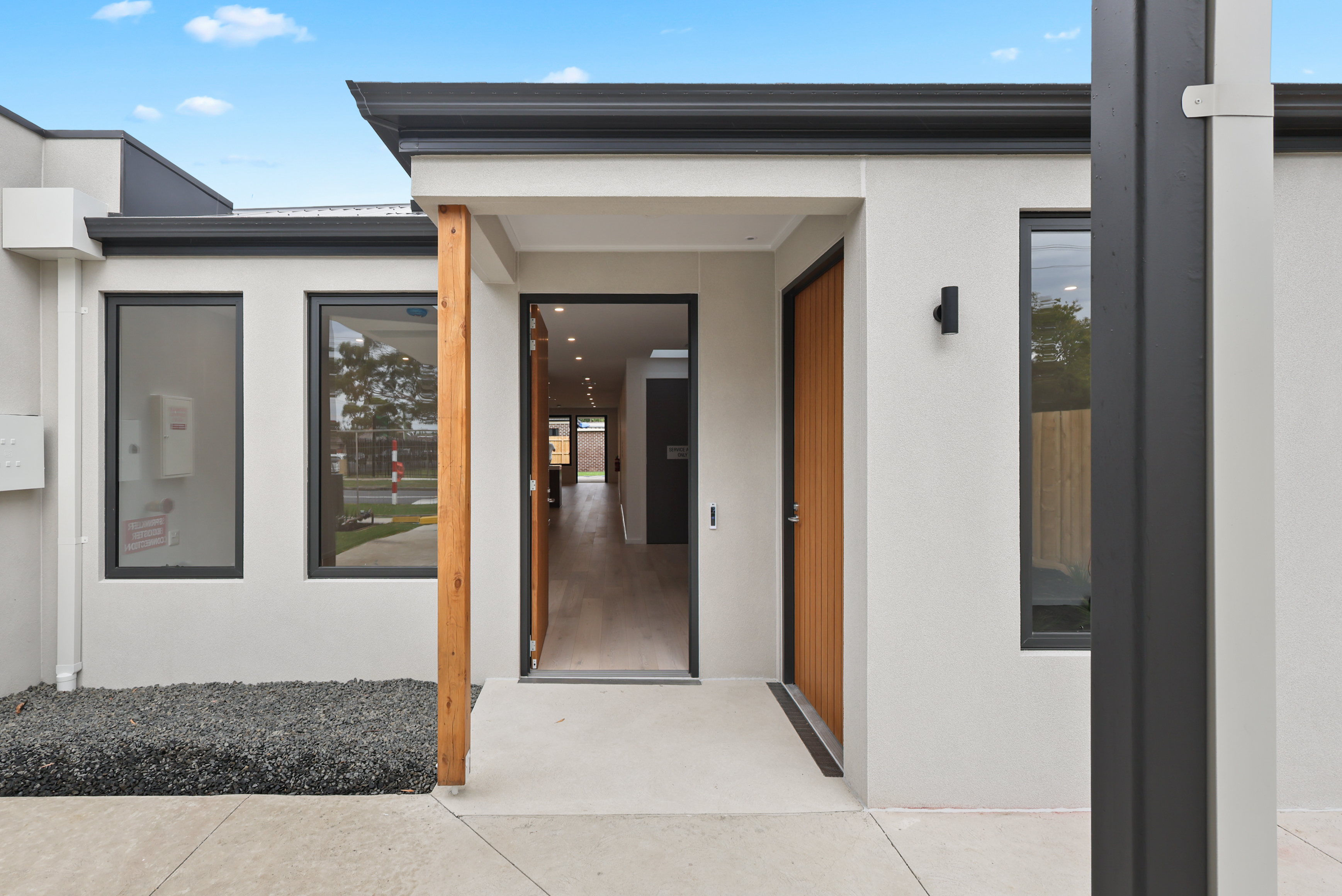 Luxury HPS Living in Cranbourne — Home image 4