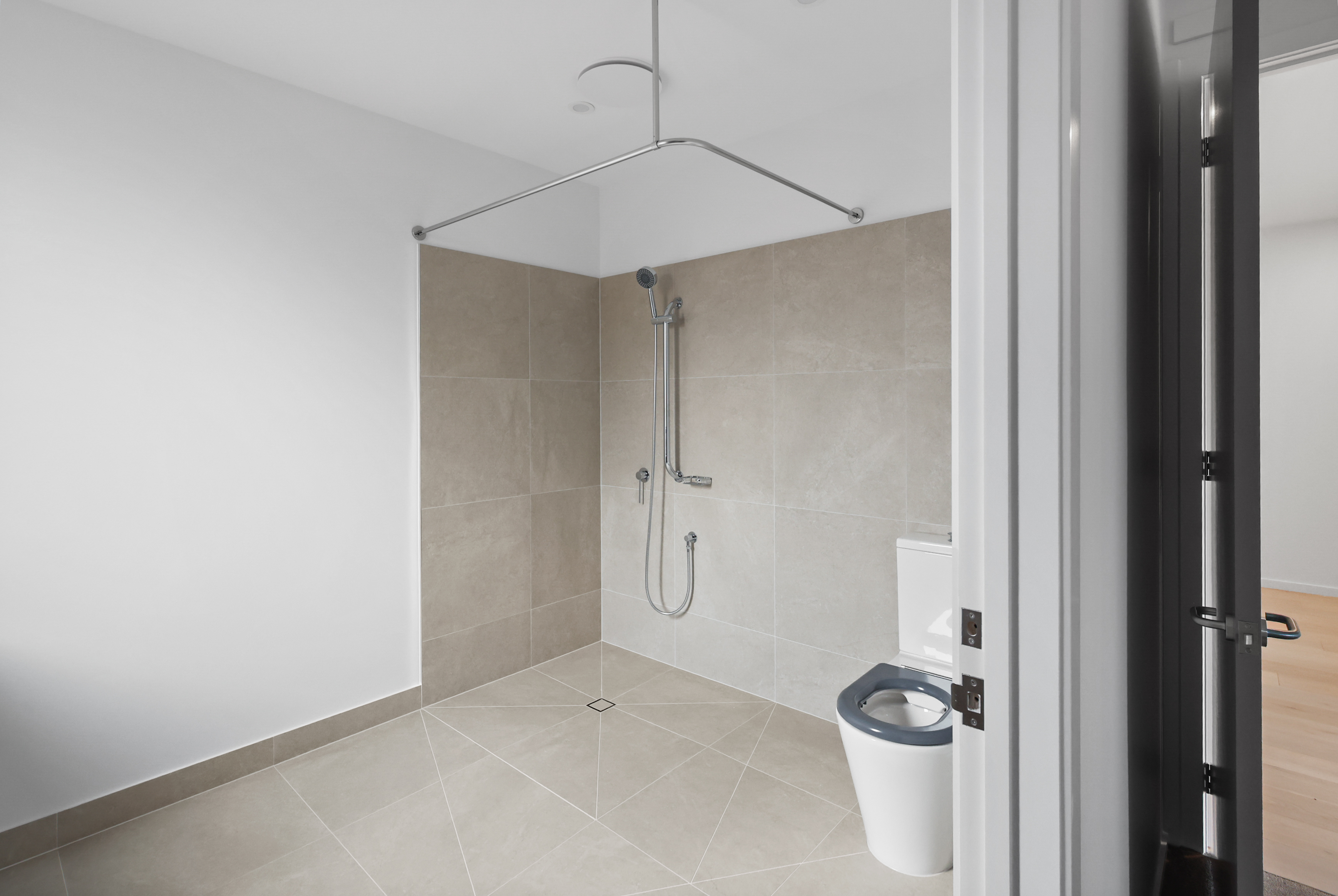 Luxury HPS Living in Cranbourne — Home image 9