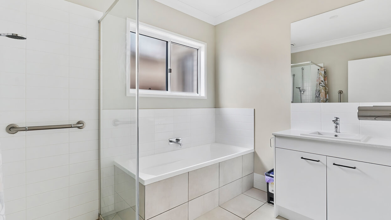 Enjoy Modern Living in Banya, Sunshine Coast — Home image 10