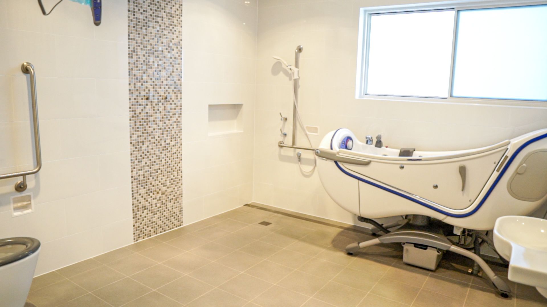 Vacancy - SDA HPS 5Bed Group Home Home in Kotara — Home image 3