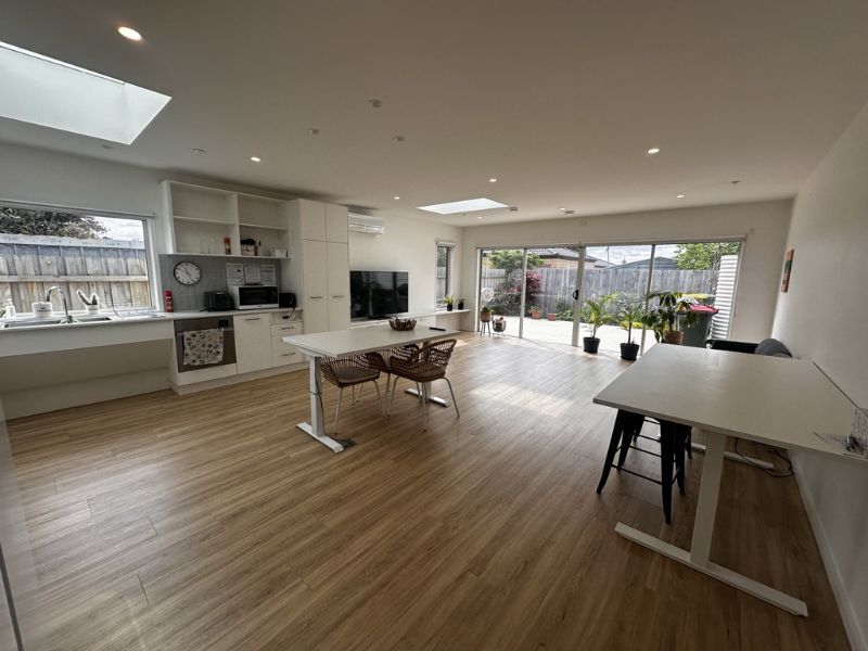 Jason seeking to share this SDA HPS / FA / IL 2 Resident House — Home image 3