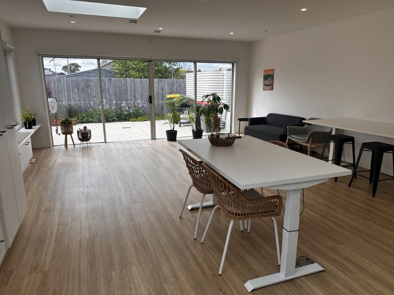 Jason seeking to share this SDA HPS / FA / IL 2 Resident House — Home image 4