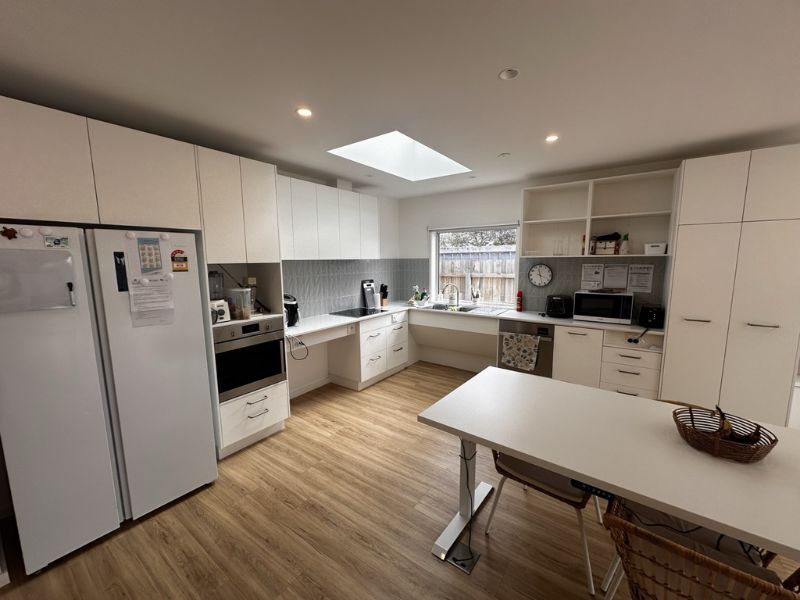 Jason seeking to share this SDA HPS / FA / IL 2 Resident House — Home image 5