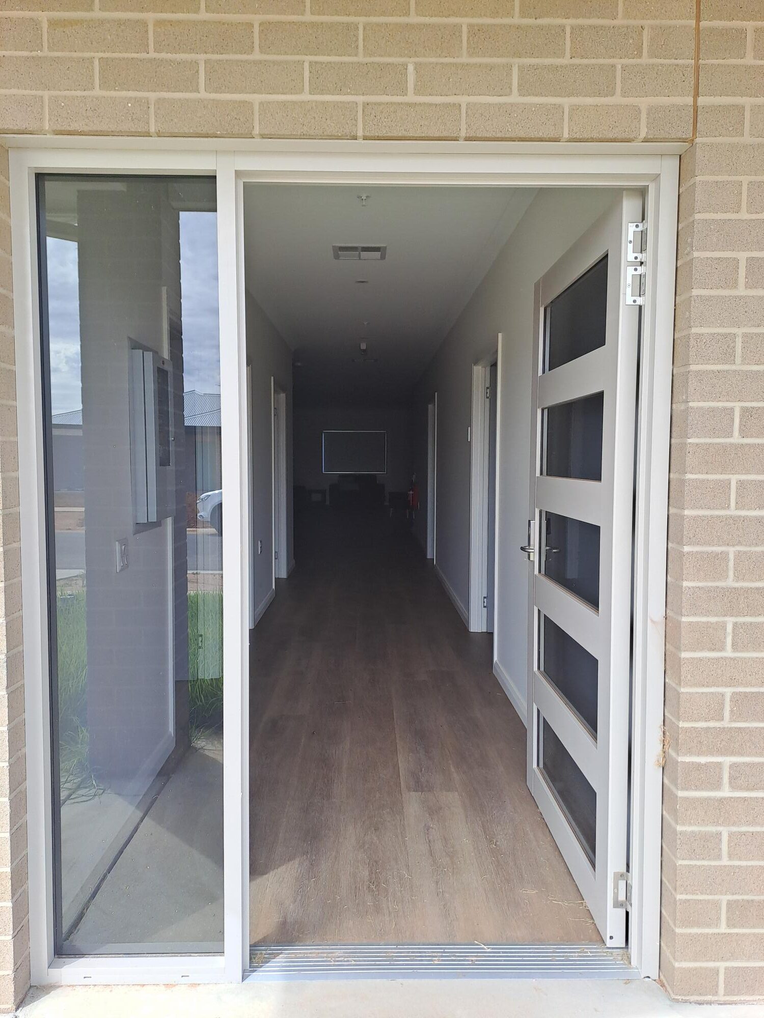 Red Cliffs (Cook Drive) — Home image 2