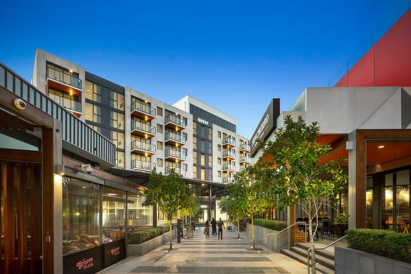 Modern Comfort in Epping: Your Bright and Accessible Home — Home image 2