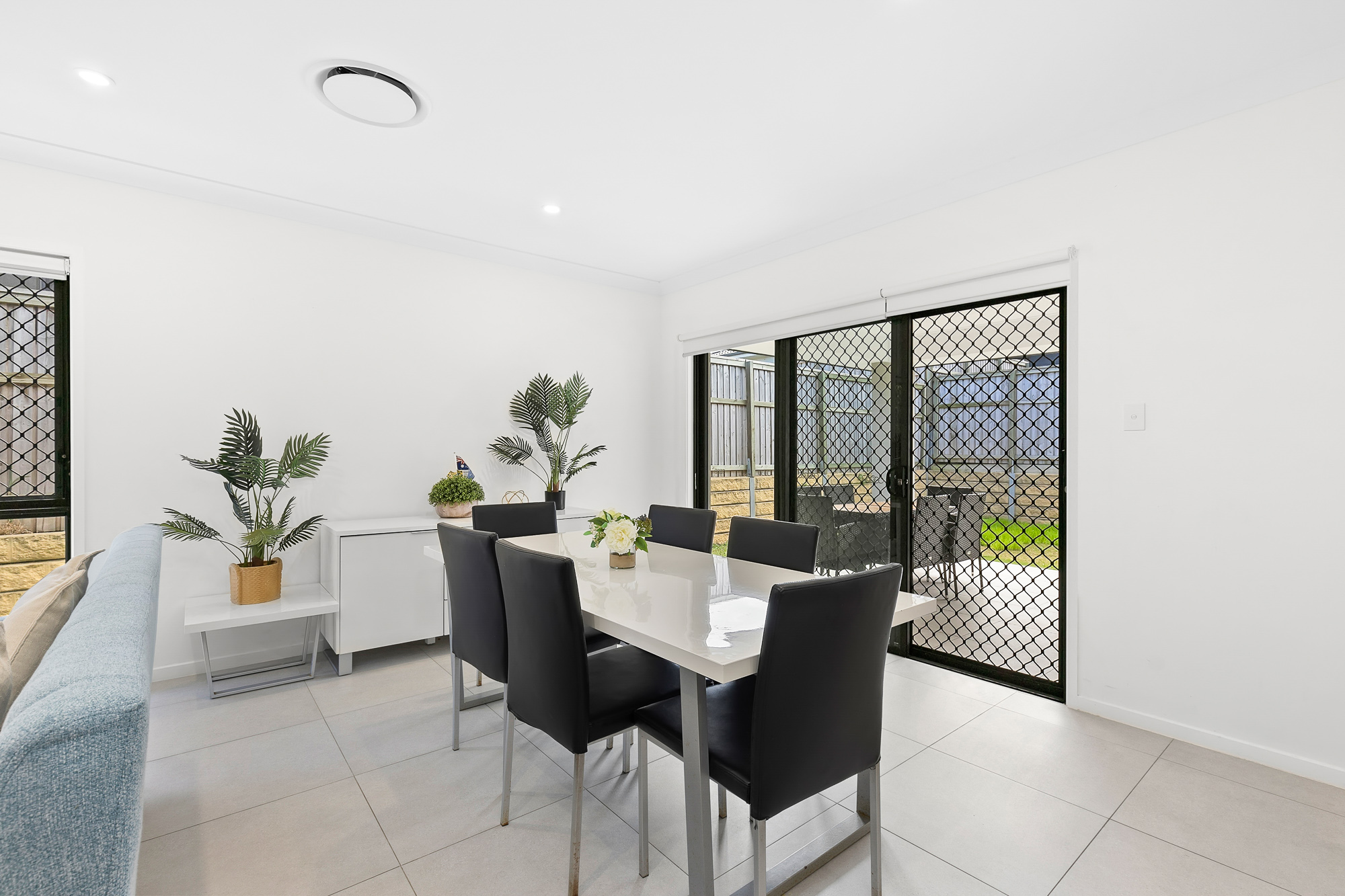 Pimpama, SIL, MTA, STA — Home image 3