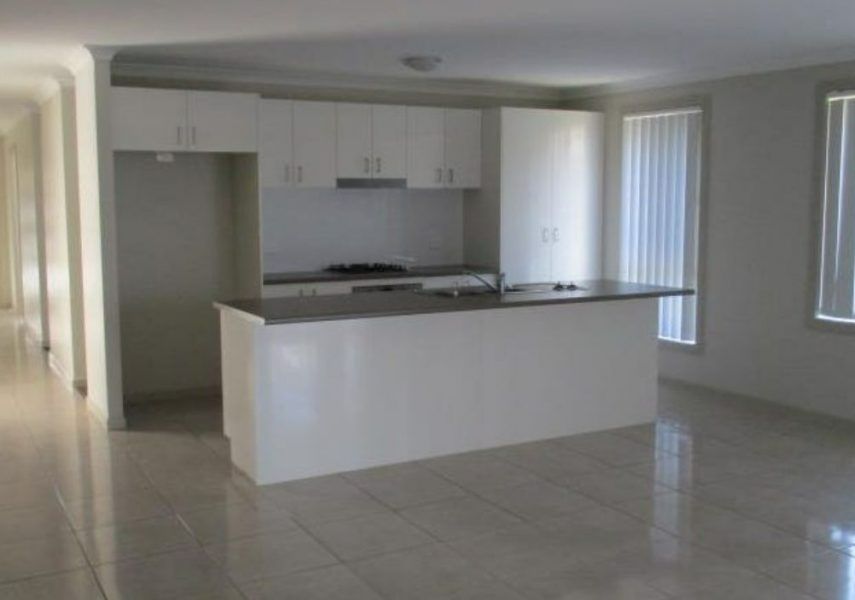 SIL Home in Hamlyn Terrace — Home image 2
