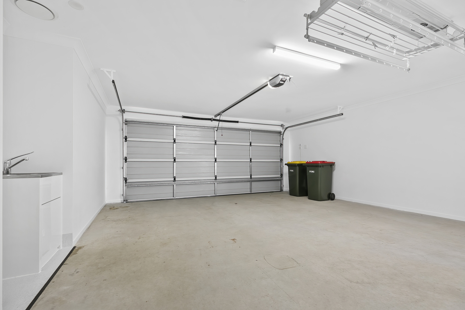 POINT VERNON QLD – ROBUST HOUSE — Home image 2