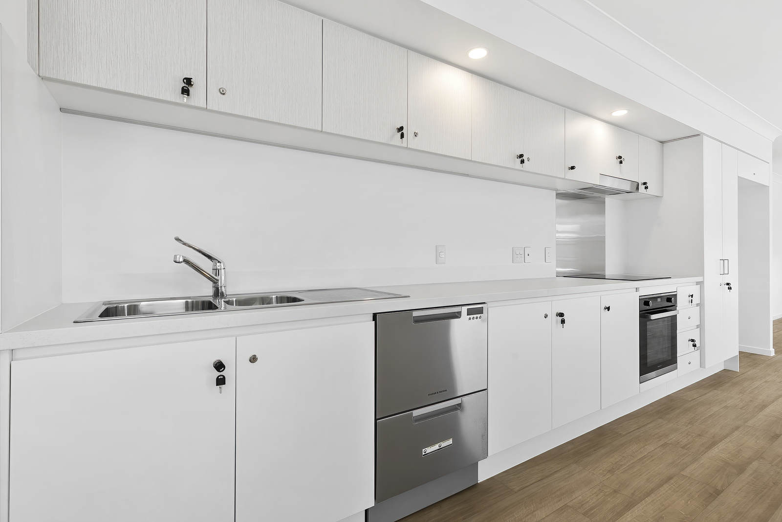 POINT VERNON QLD – ROBUST HOUSE — Home image 3