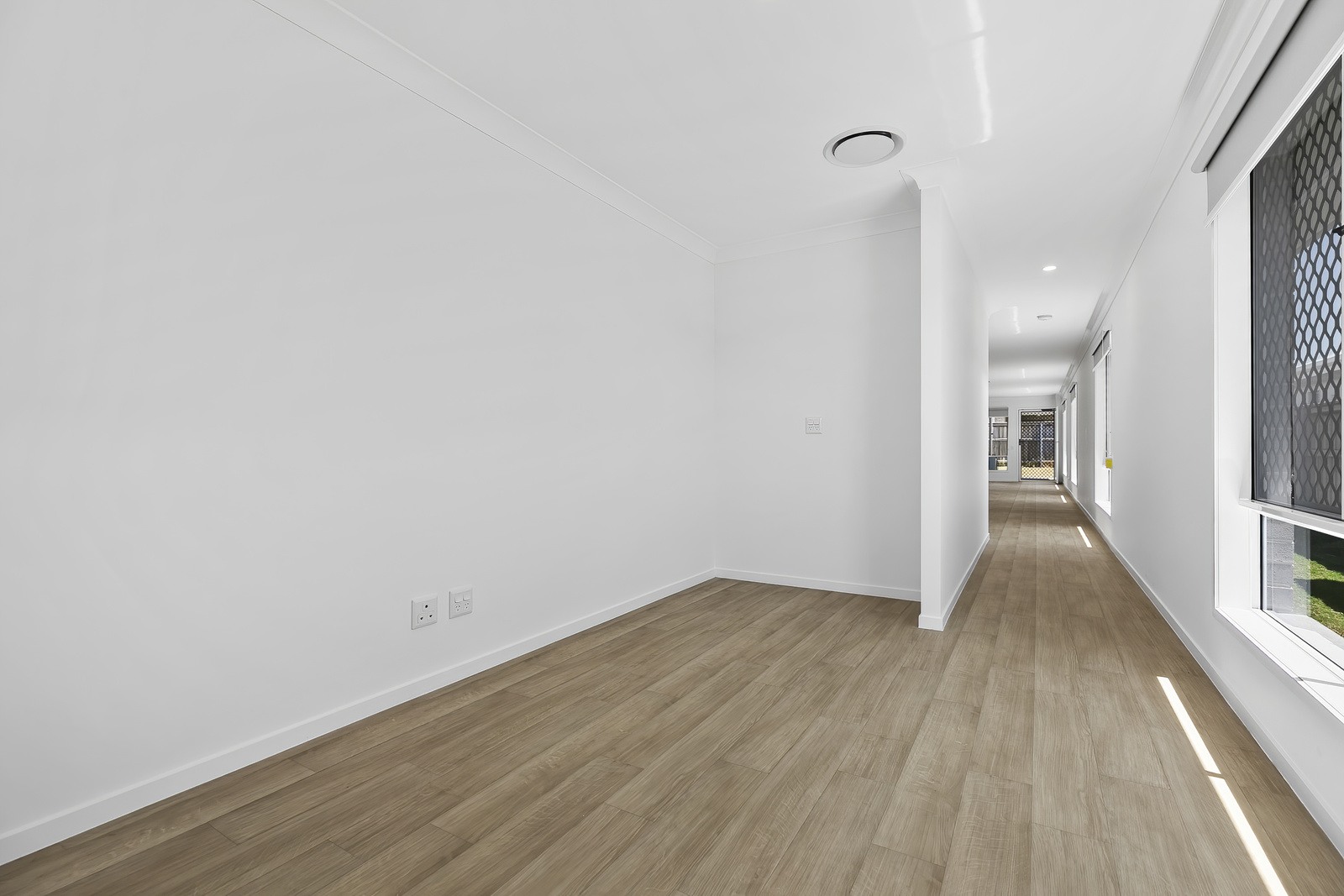 POINT VERNON QLD – ROBUST HOUSE — Home image 8