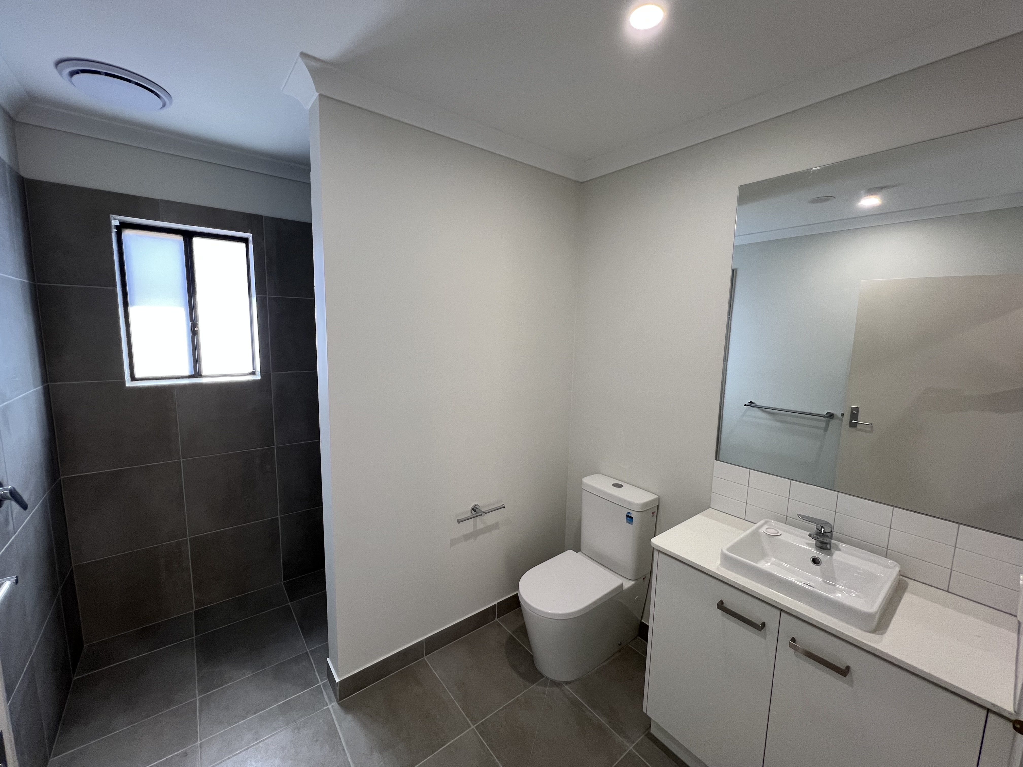Lara — Home image 5
