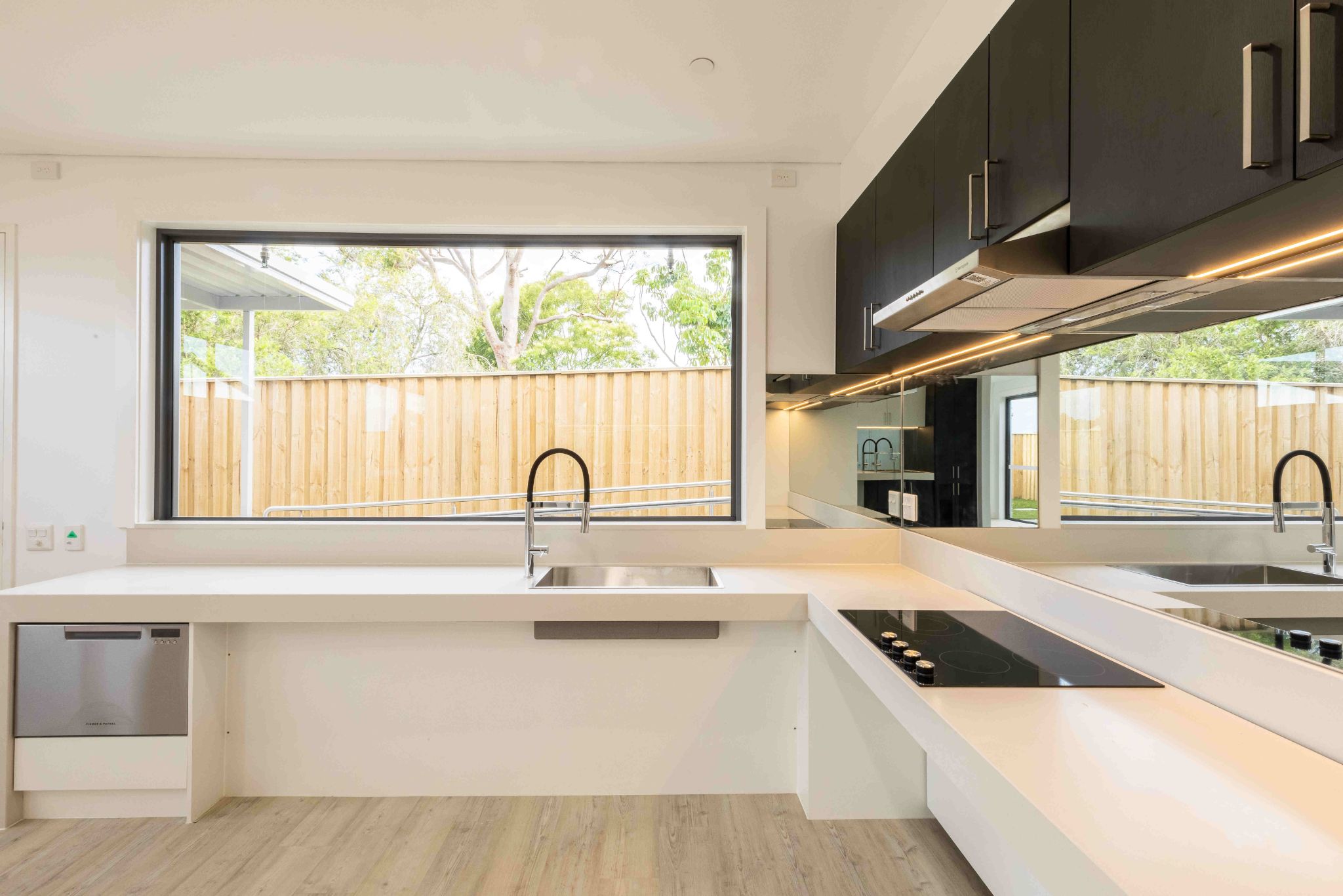 Spacious High Physical Support one resident villa in TOUKLEY NSW! — Home image 2