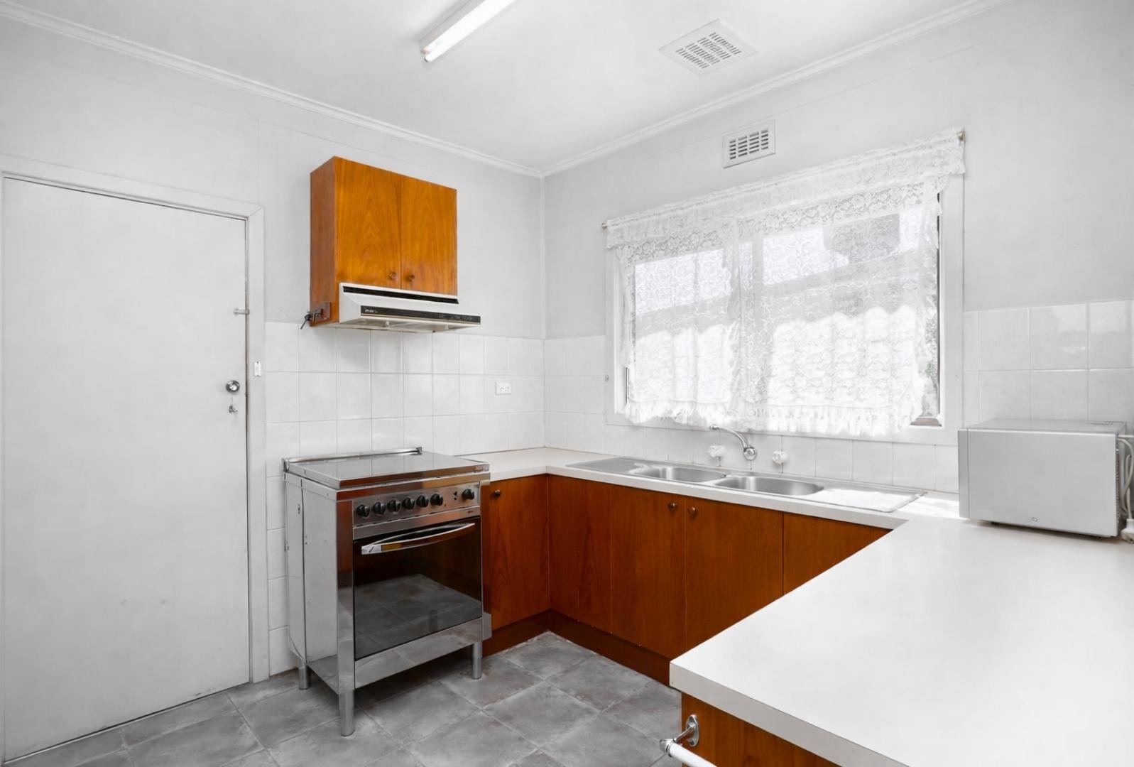 2-Participant Supported Independent Living (SIL) Home – Sunshine West — Home image 5