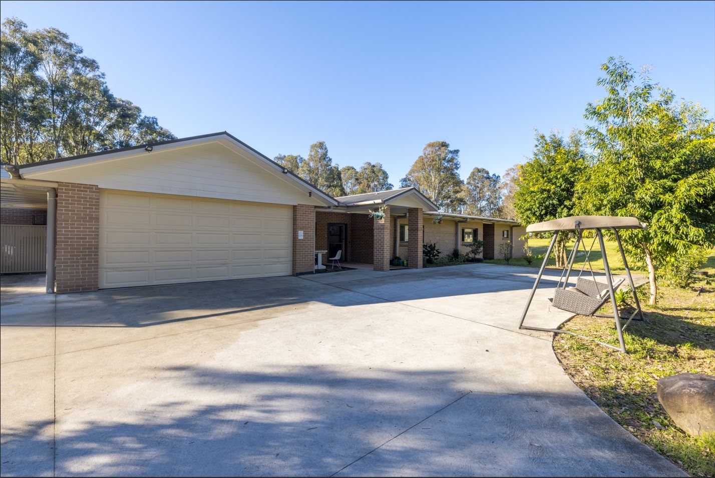 Accessible and Spacious Living with 2 Vacancies at Rossmore — Home image 8