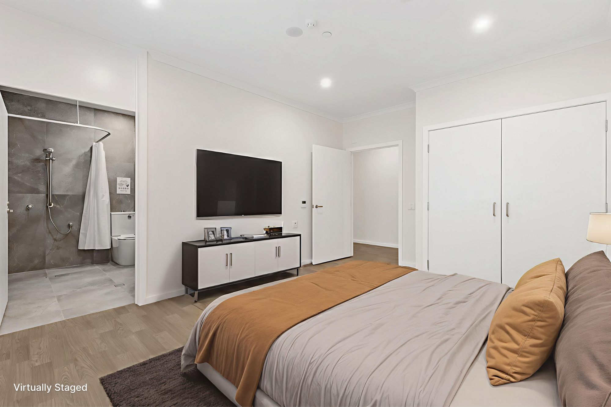 Choose spacious living with this bayside HPS haven in Moorabbin! — Home image 2