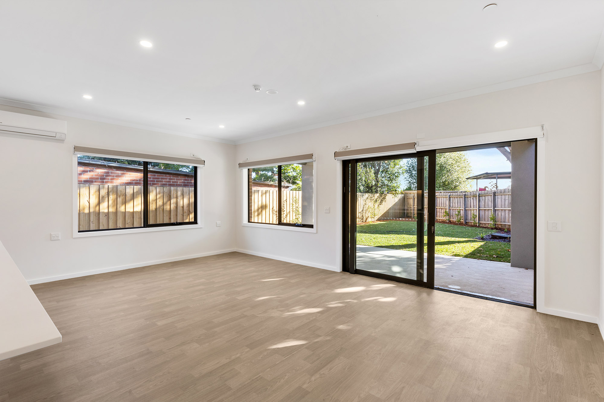 Choose spacious living with this bayside HPS haven in Moorabbin! — Home image 9