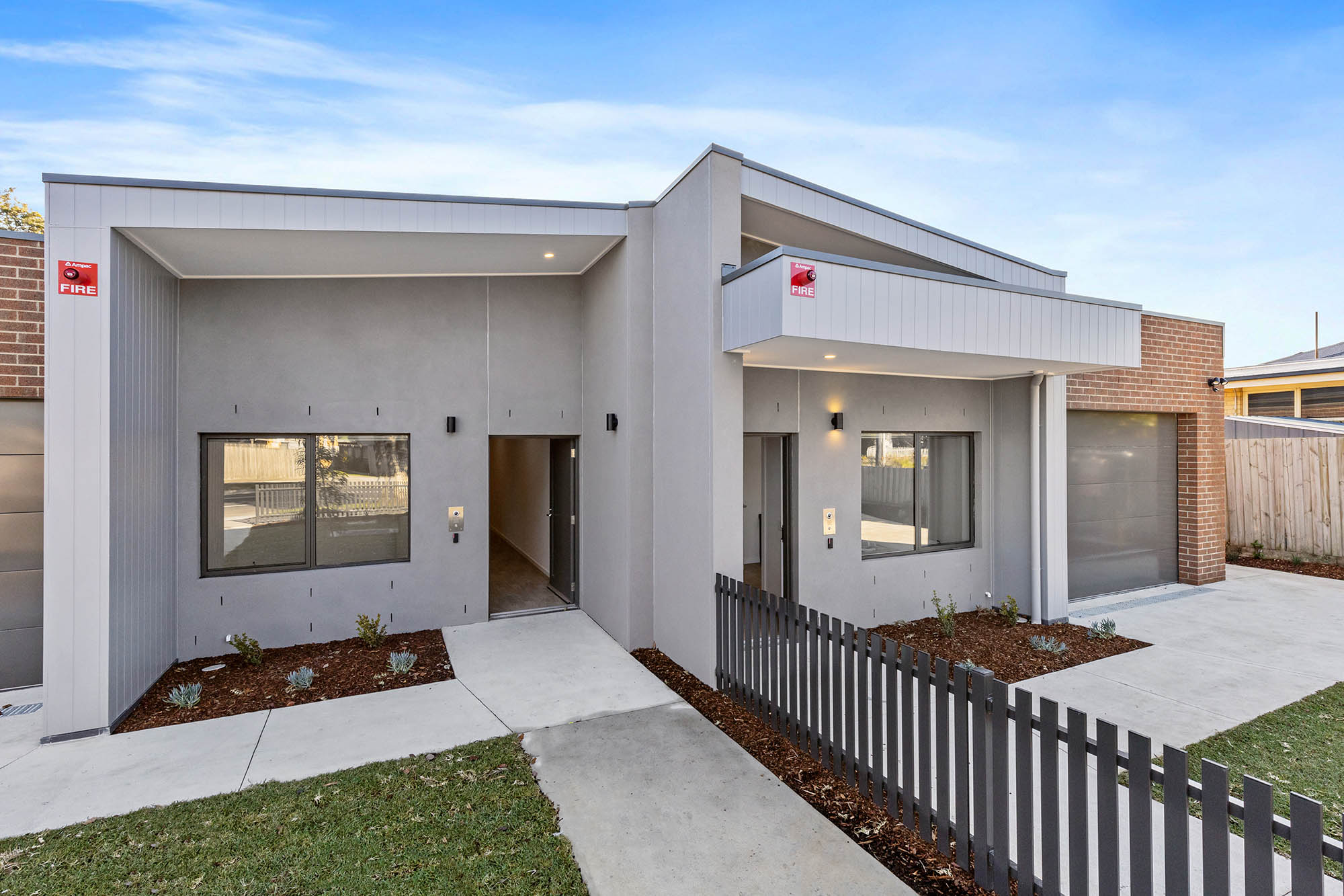 Choose spacious living with this bayside HPS haven in Moorabbin! — Home image 11