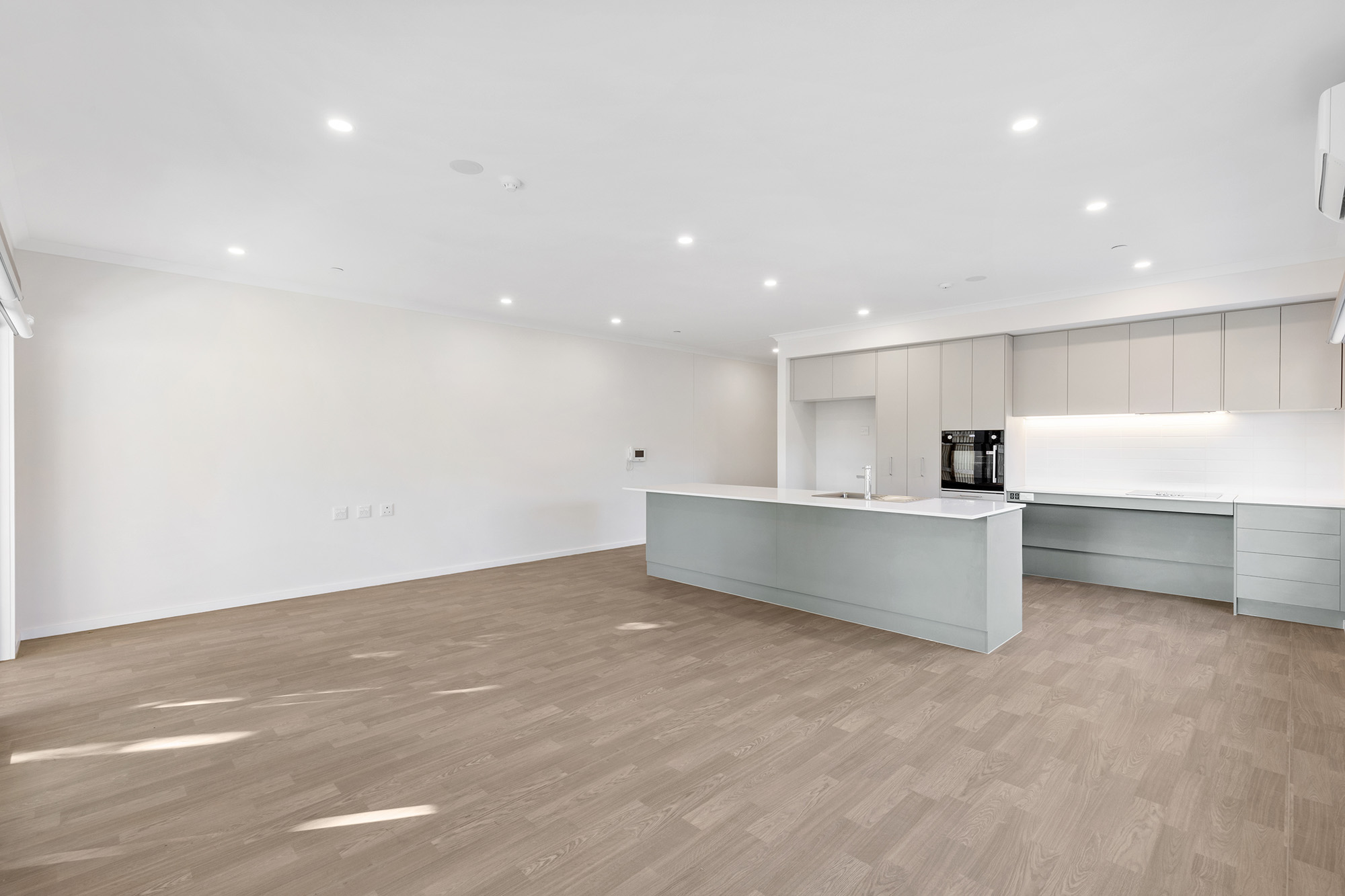 Choose spacious living with this bayside HPS haven in Moorabbin! — Home image 16