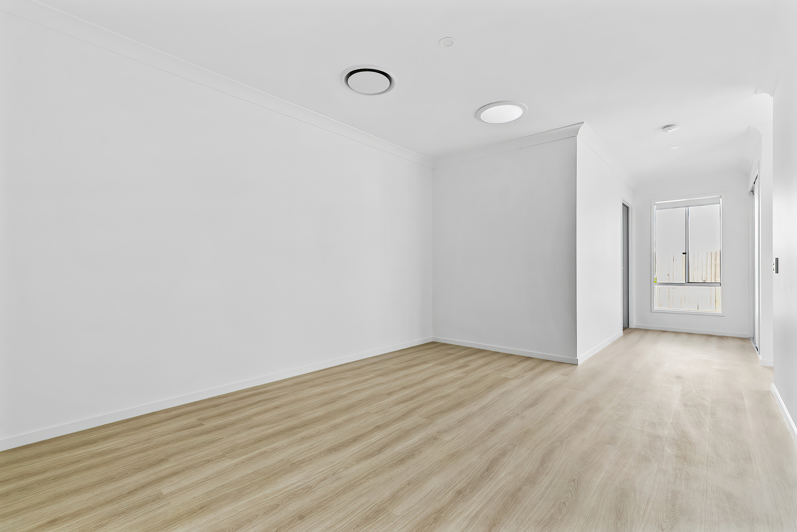 CABOOLTURE QLD – IMPROVED LIVEABILITY HOUSE — Home image 4