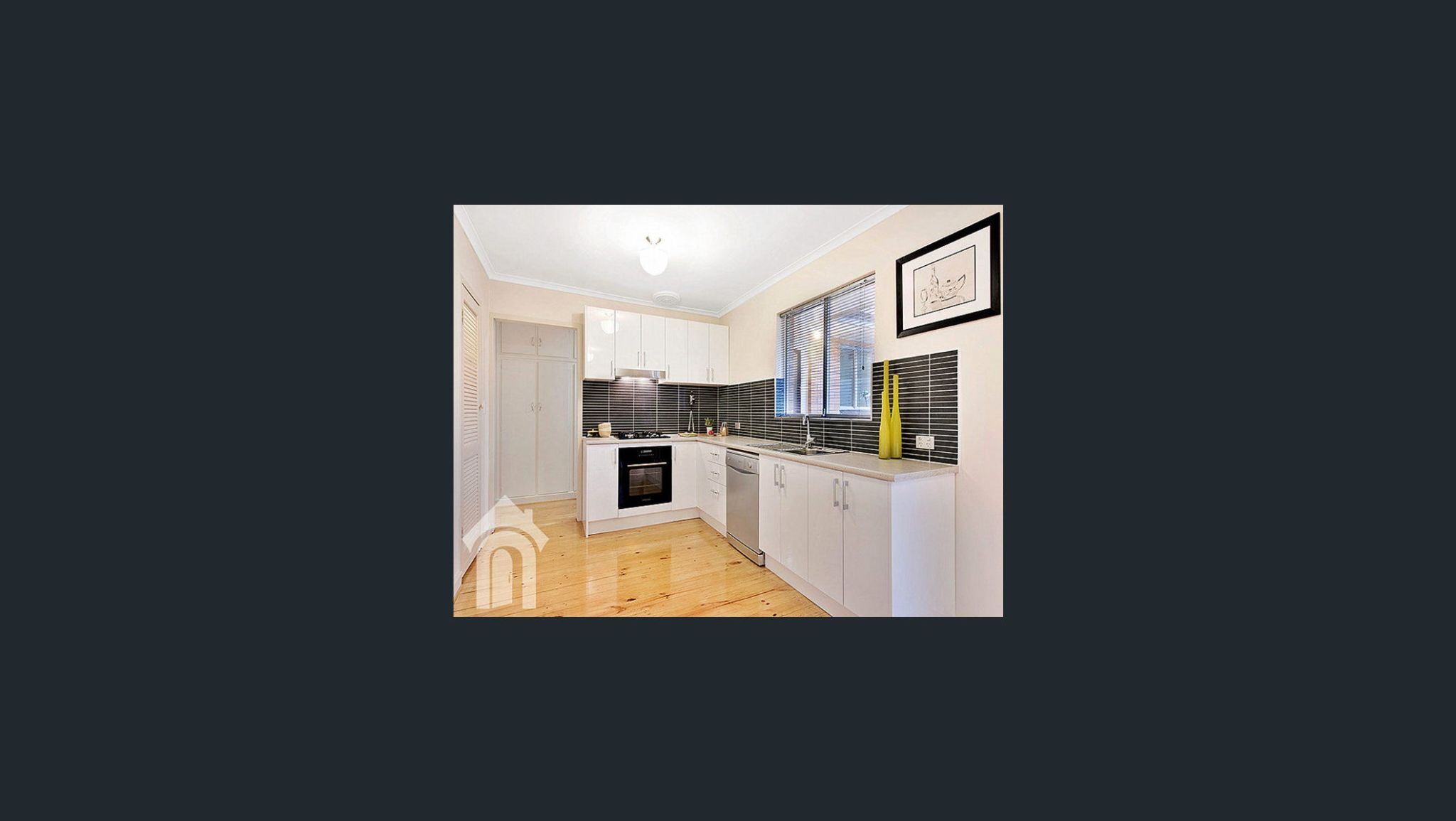 Hackham west — Home image 3