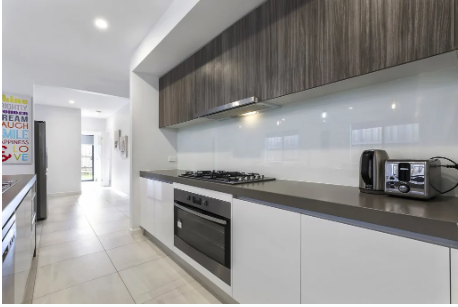 Contemporary Living with 3 Rooms Available! — Home image 3