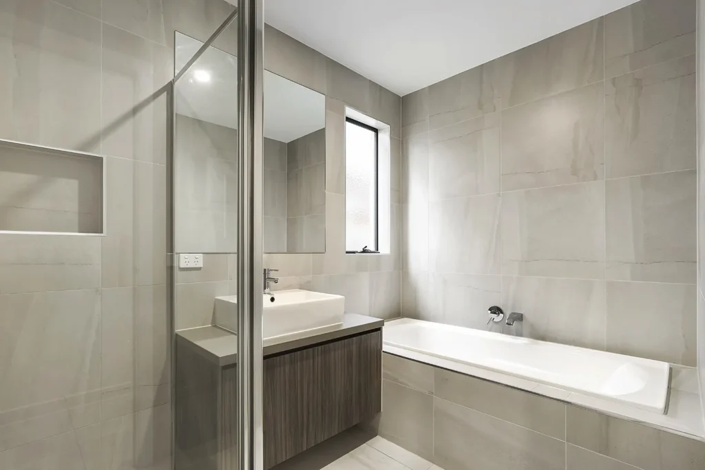 Contemporary Living with 3 Rooms Available! — Home image 5