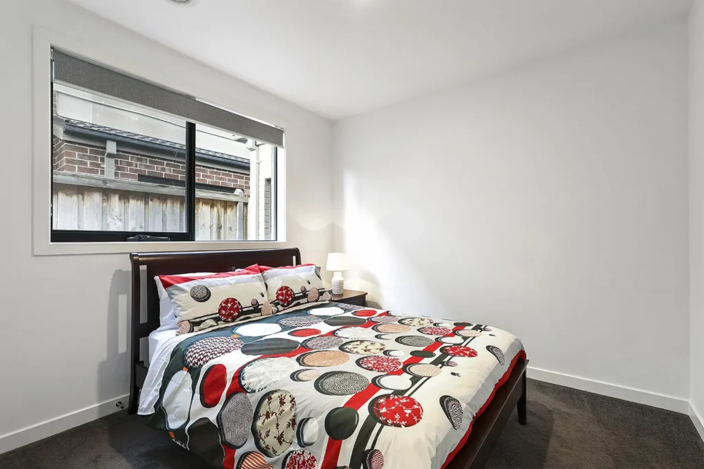 Contemporary Living with 3 Rooms Available! — Home image 6