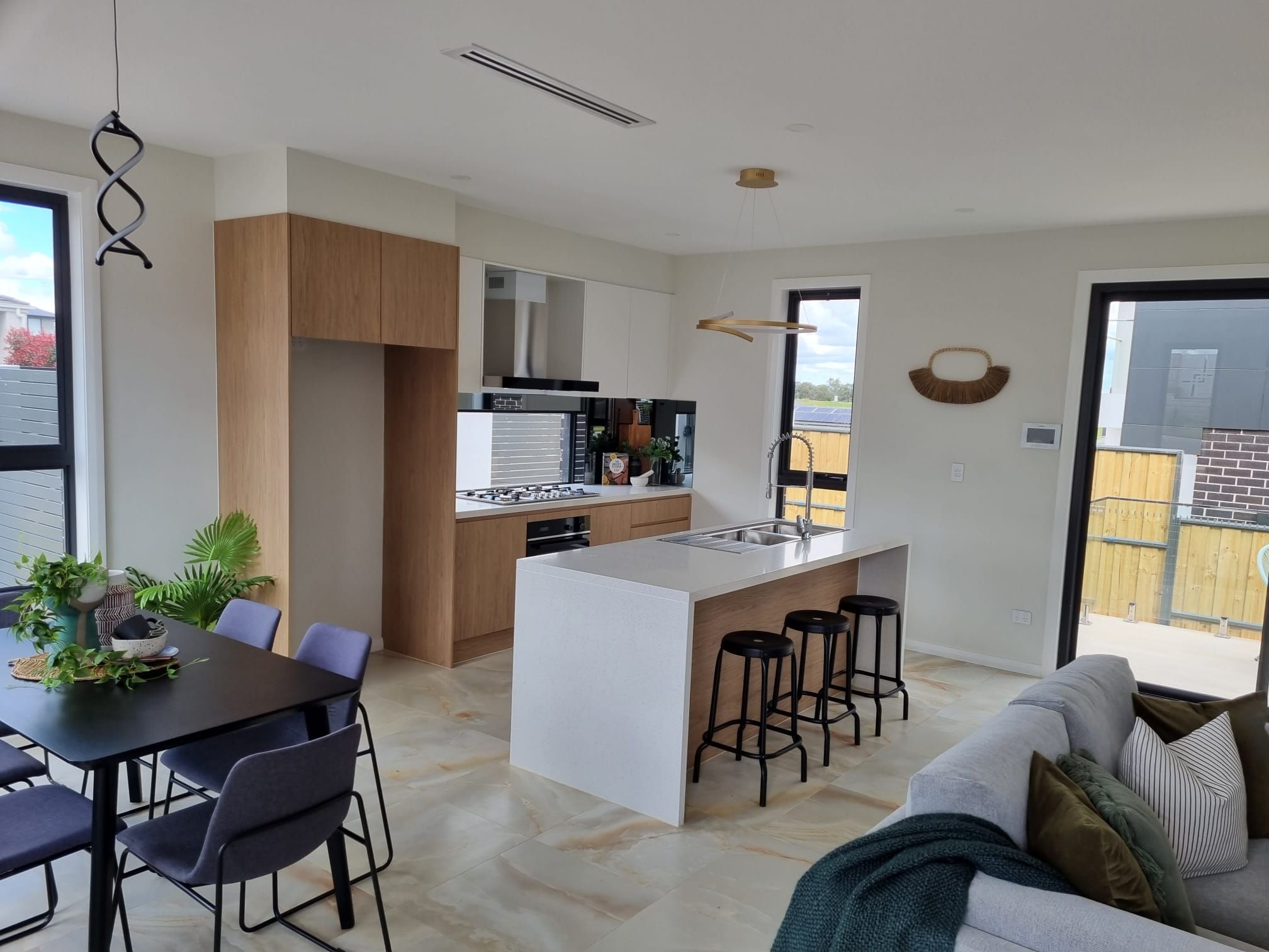 Brand new SIL or Respite in Box hill in a quiet residential area — Home image 2