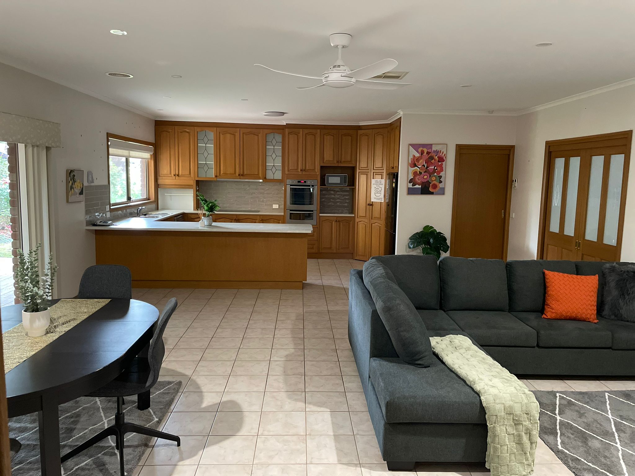 Warm & Cozy Accommodation near GV Health — Home image 4