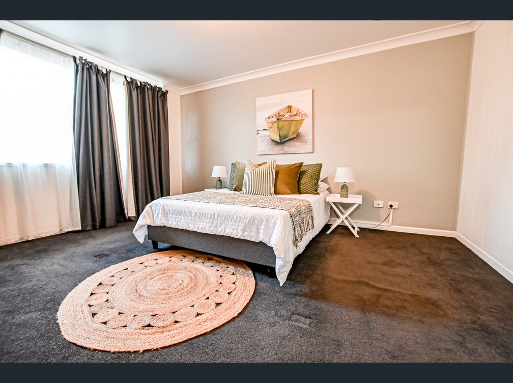 SIL Home Klemzig! Bedroom Only available, it comes with a private Studio/study room. — Home image 7