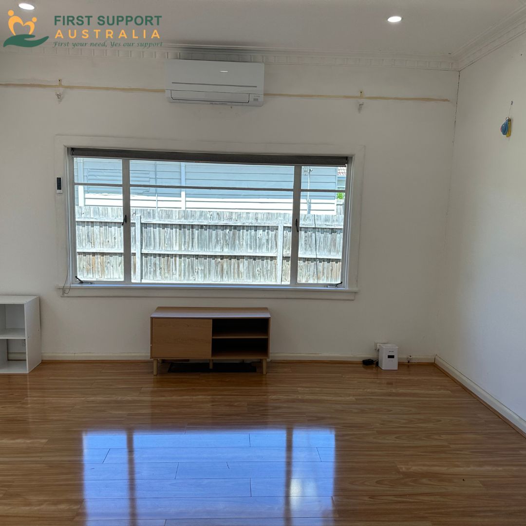 Cozy SIL Accommodation in St Albans 3021 — Home image 2