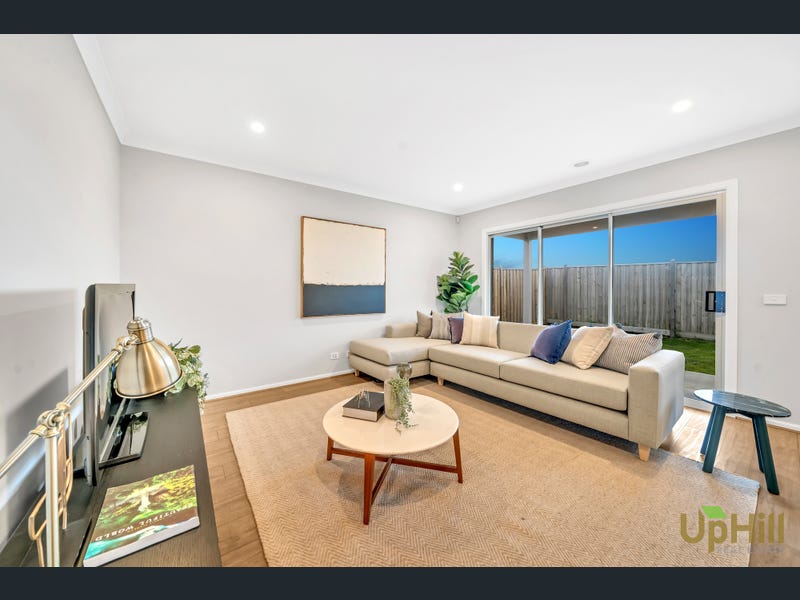 30 Greenwich Drive, Berwick 3806 — Home image 5