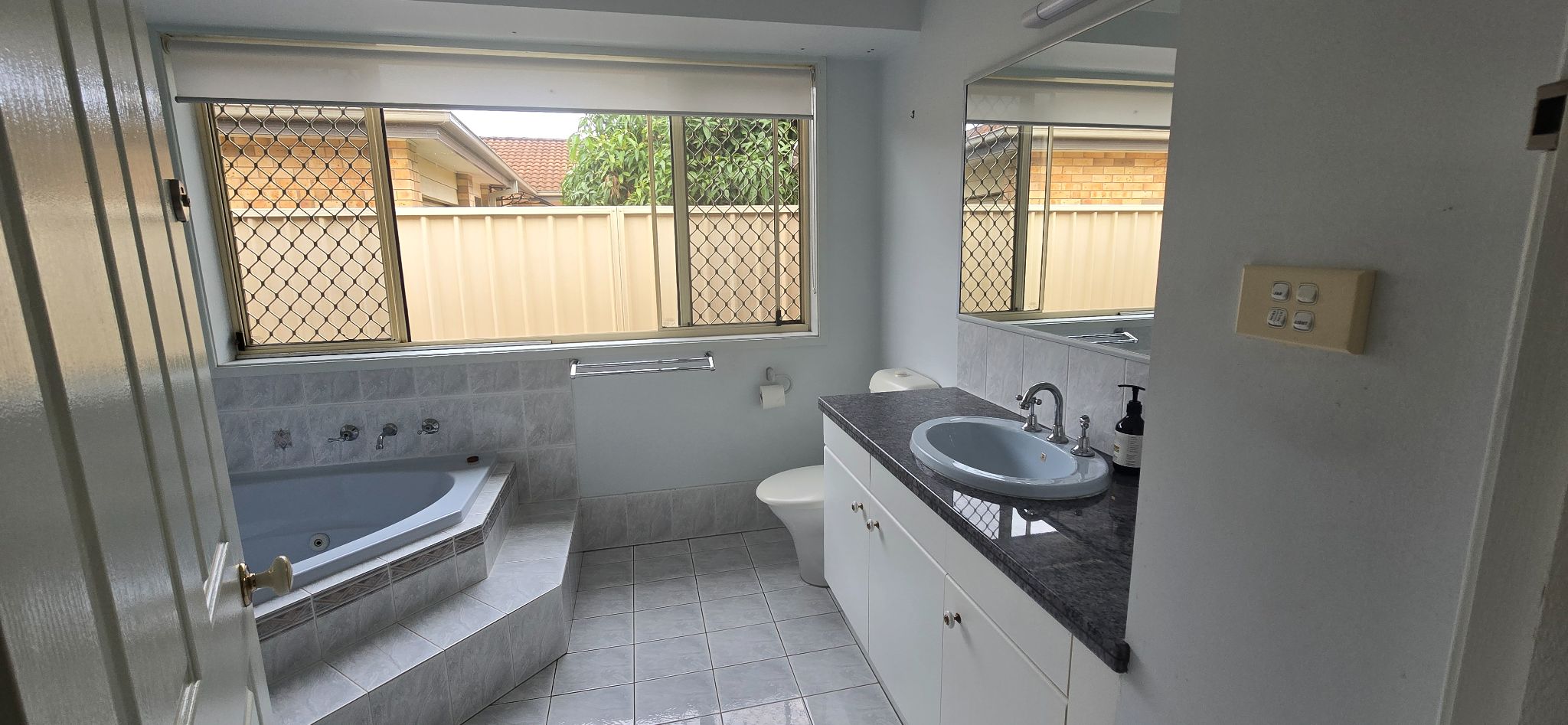 Salamander Bay - Relaxed living (2 vacancies) — Home image 6