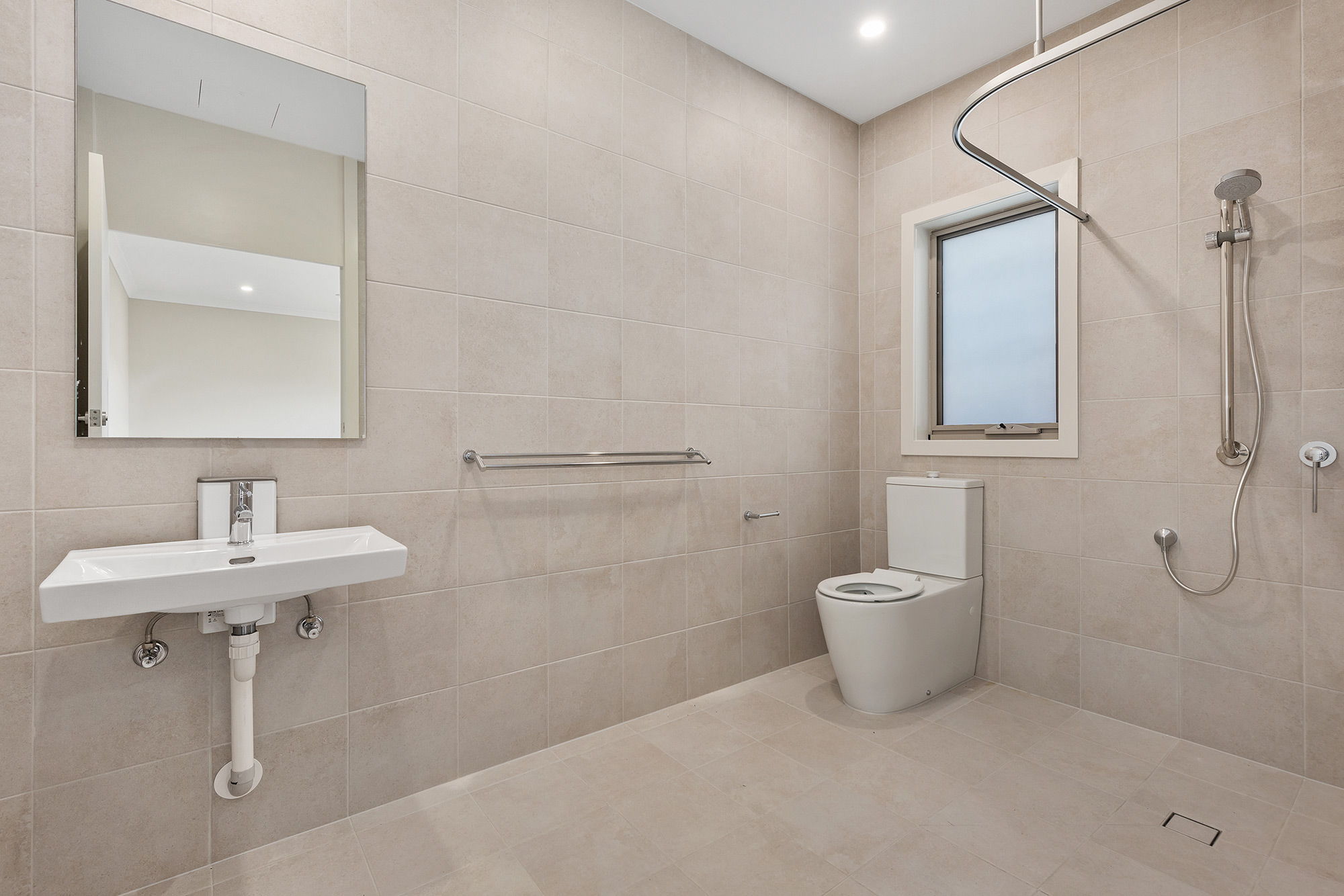 Sunbury - Brand New 3 Bedroom House. SDA, SIL & HPS — Home image 3