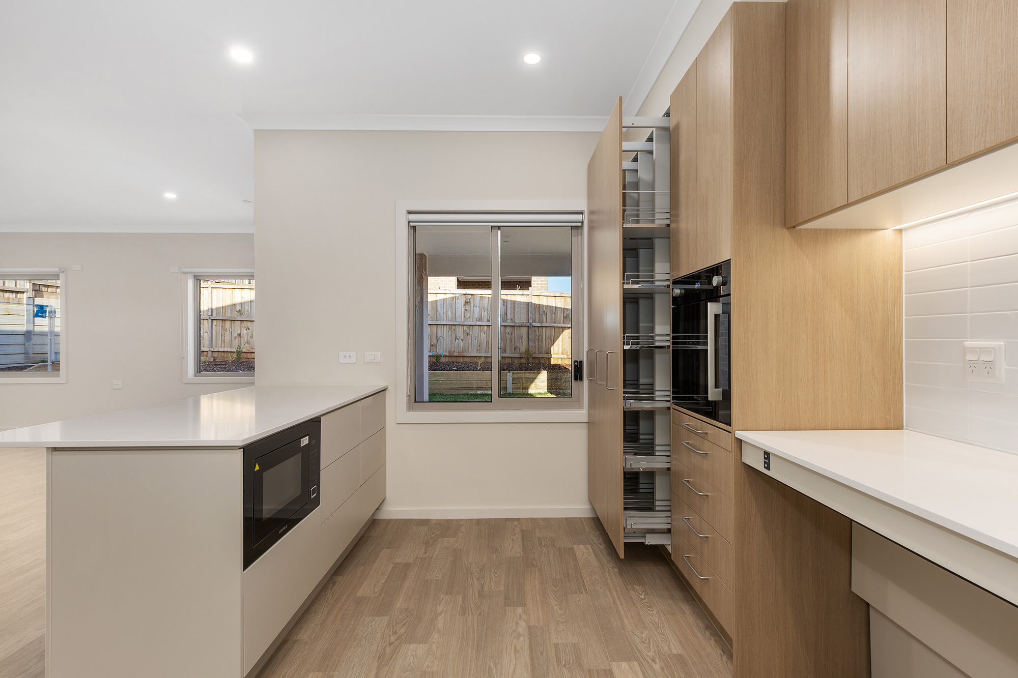 Sunbury - Brand New 3 Bedroom House. SDA, SIL & HPS — Home image 4