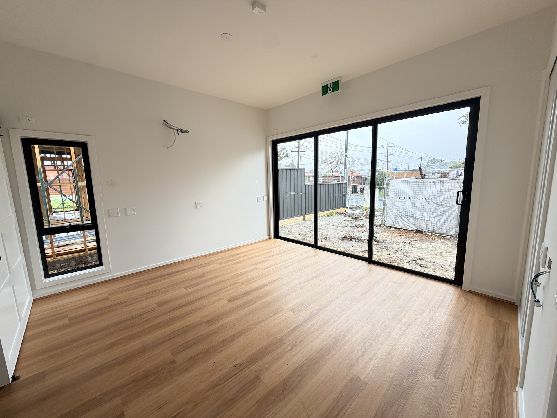 Modern 2+OOA HPS SDA Home in Noble Park - Ready for move-in on 6 July — Home image 3