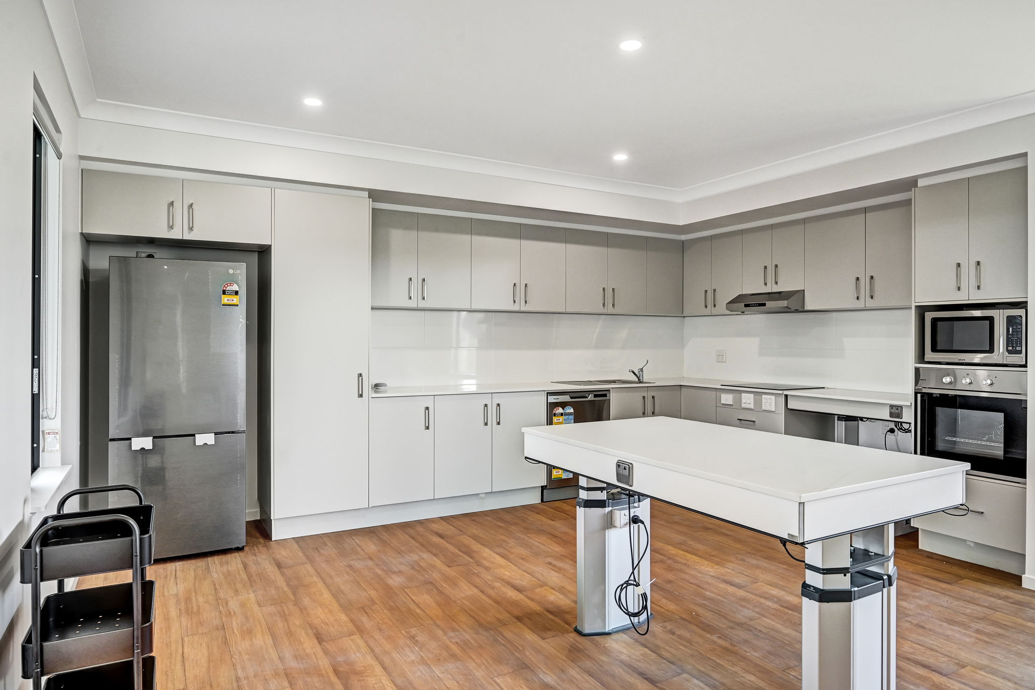 2 SDA Rooms + Media room + OOA, in Mount Louisa — Home image 3